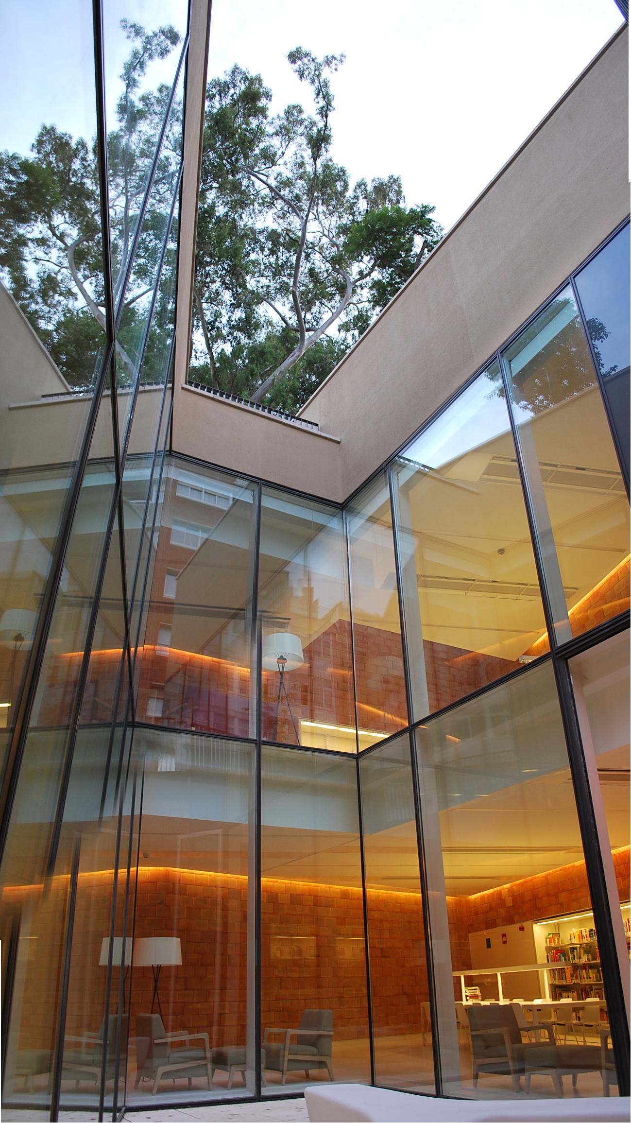 Joan Maragall Library - image 8