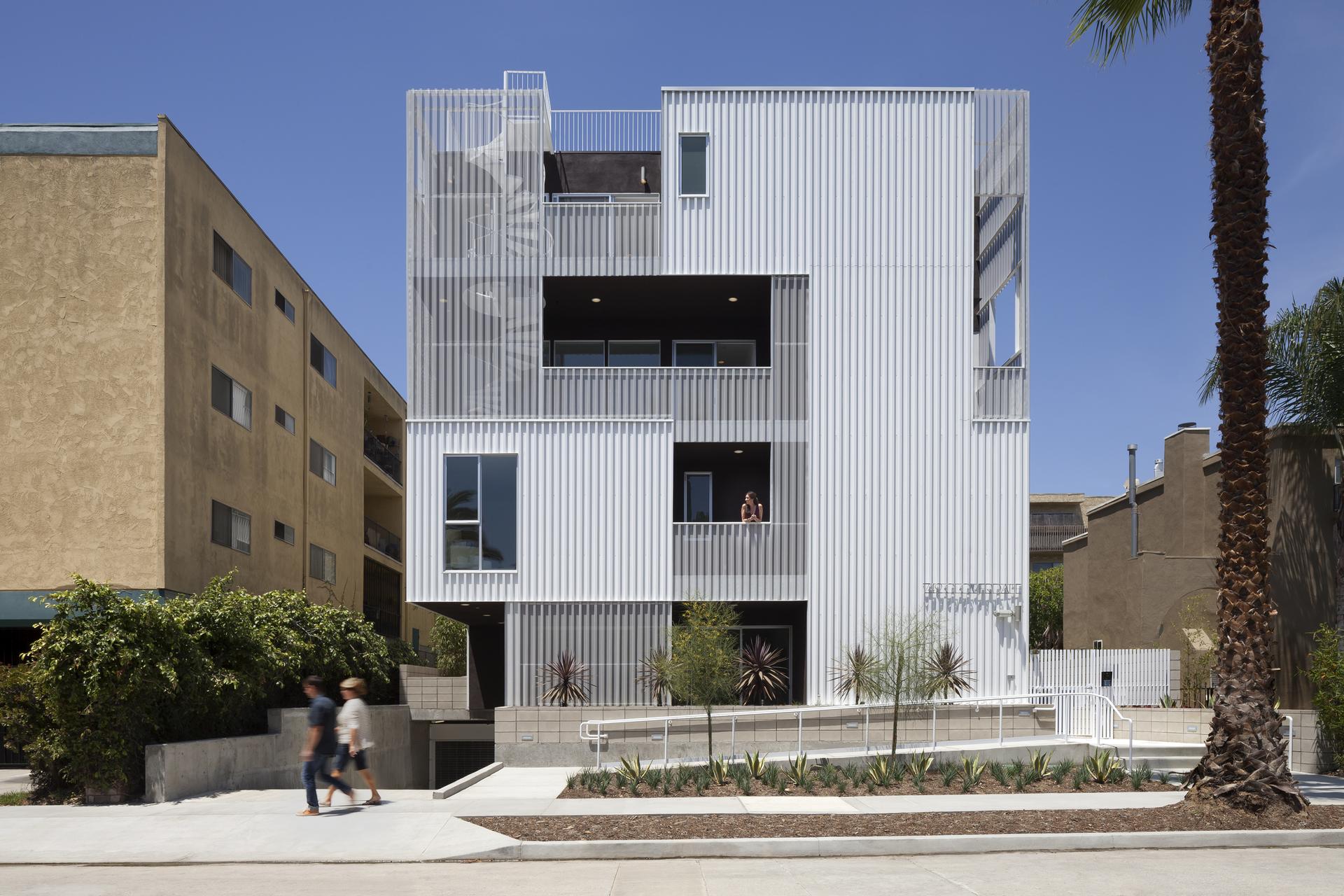 Cloverdale749 - image 3