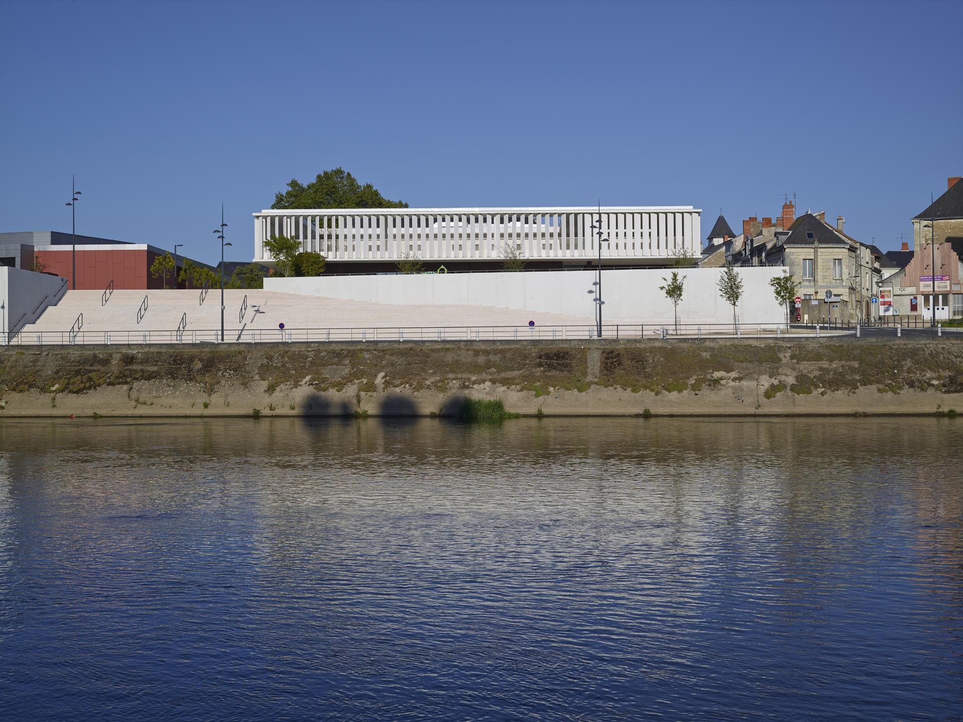 Elementary School Claudie Haigneré - image 3