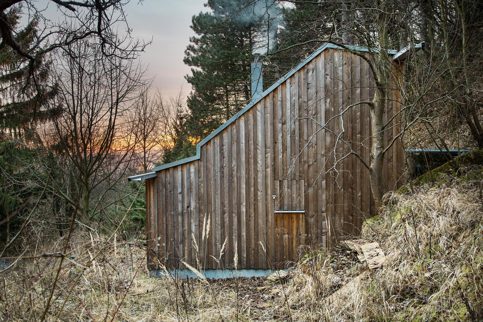 Tom's hut - image 3