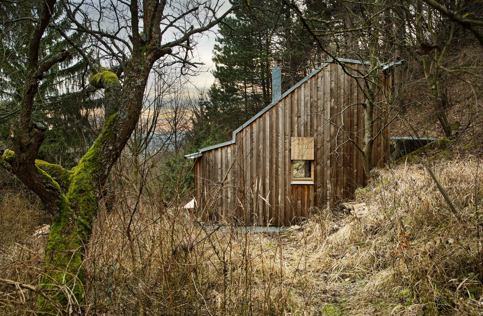 Tom's hut - image 2