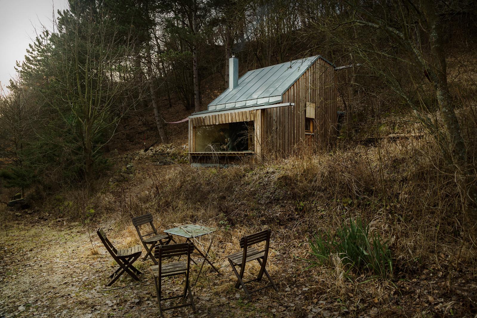 Tom's hut - image 5