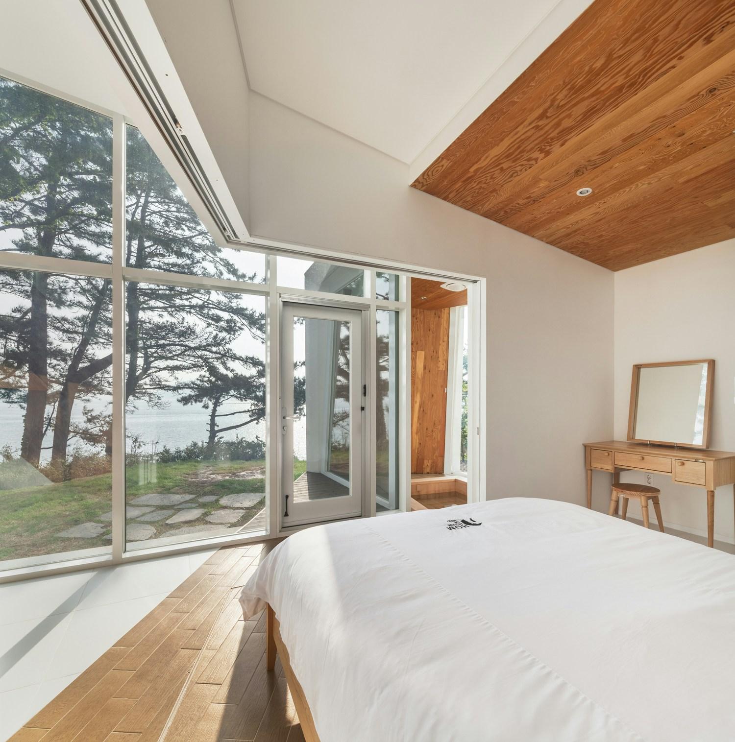 Knot House - image 3