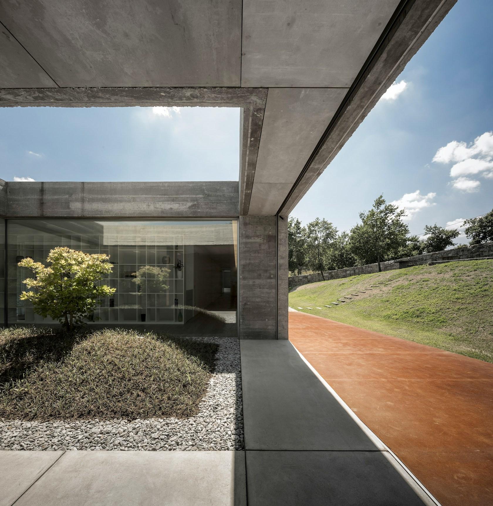 Sambade House - image 17