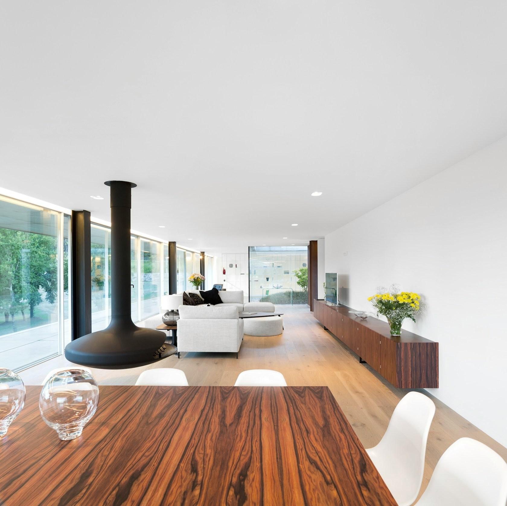 Sambade House - image 30