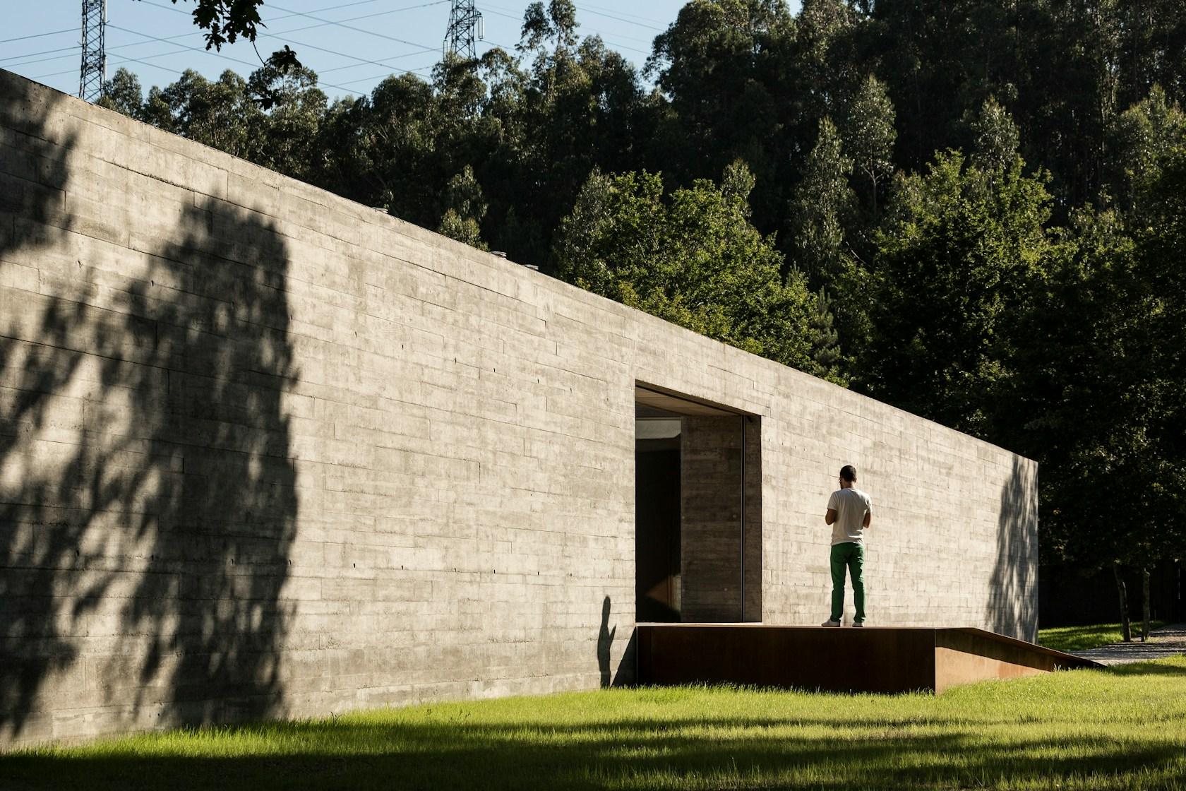 Sambade House - image 34