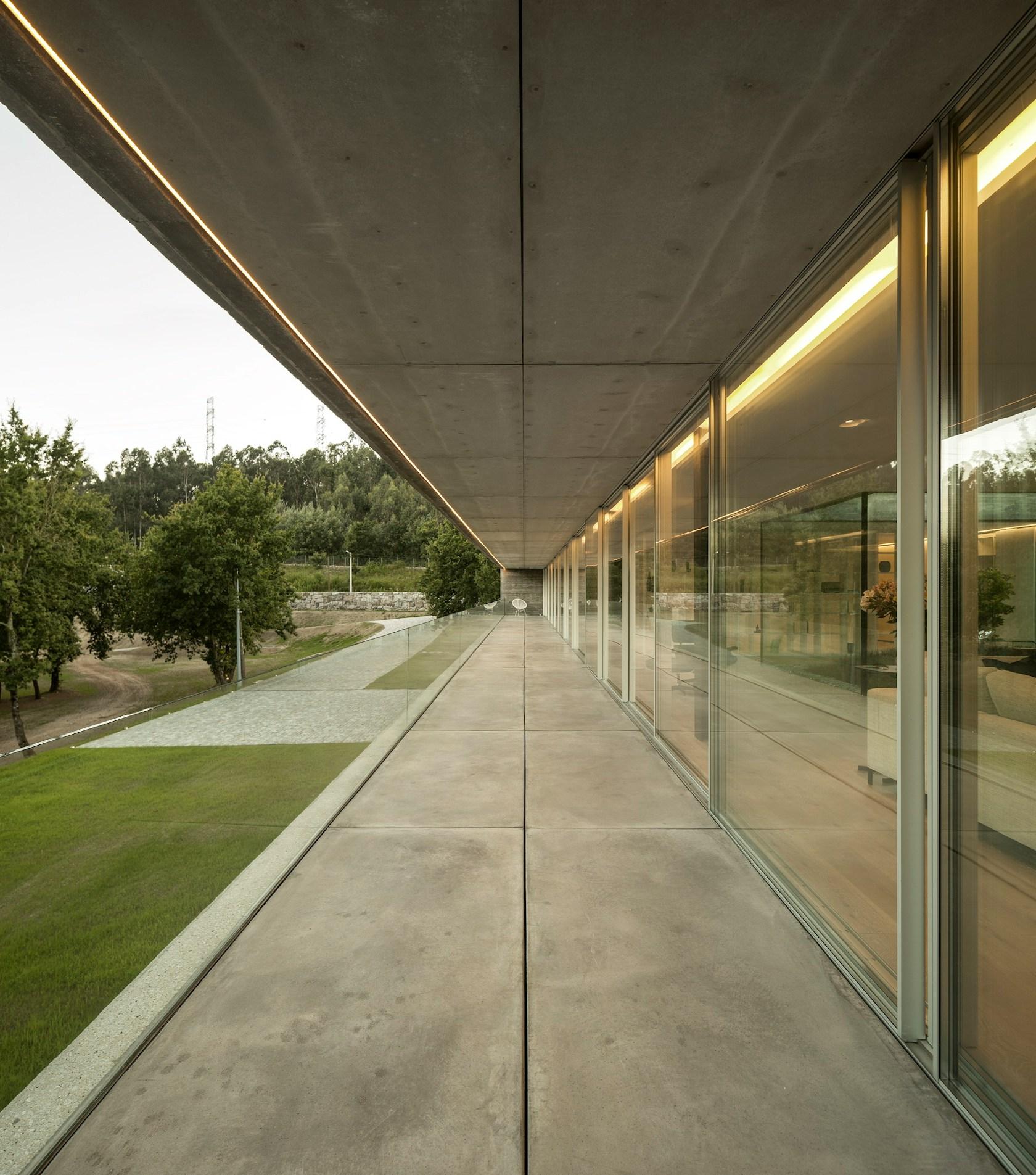 Sambade House - image 41
