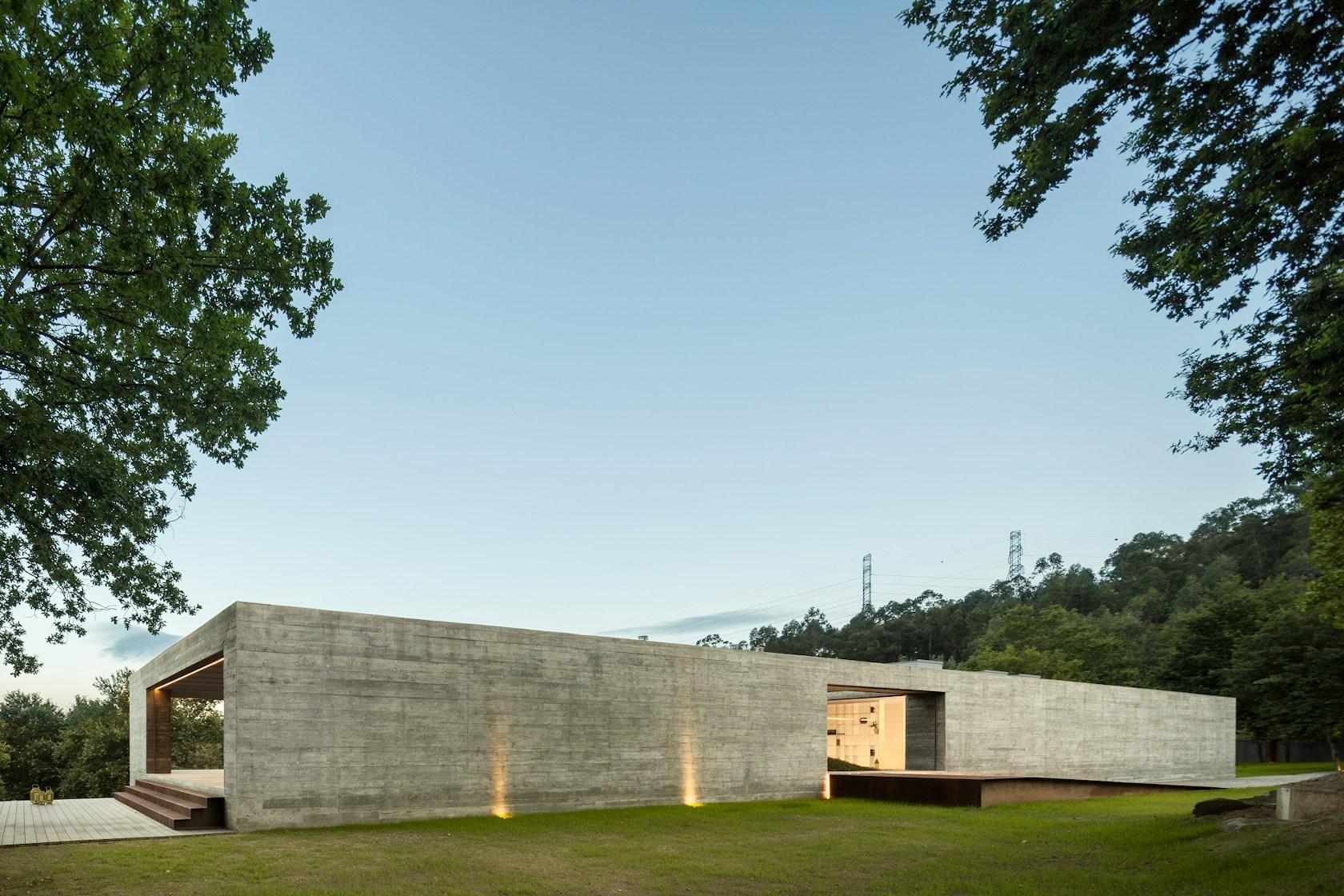 Sambade House - image 45