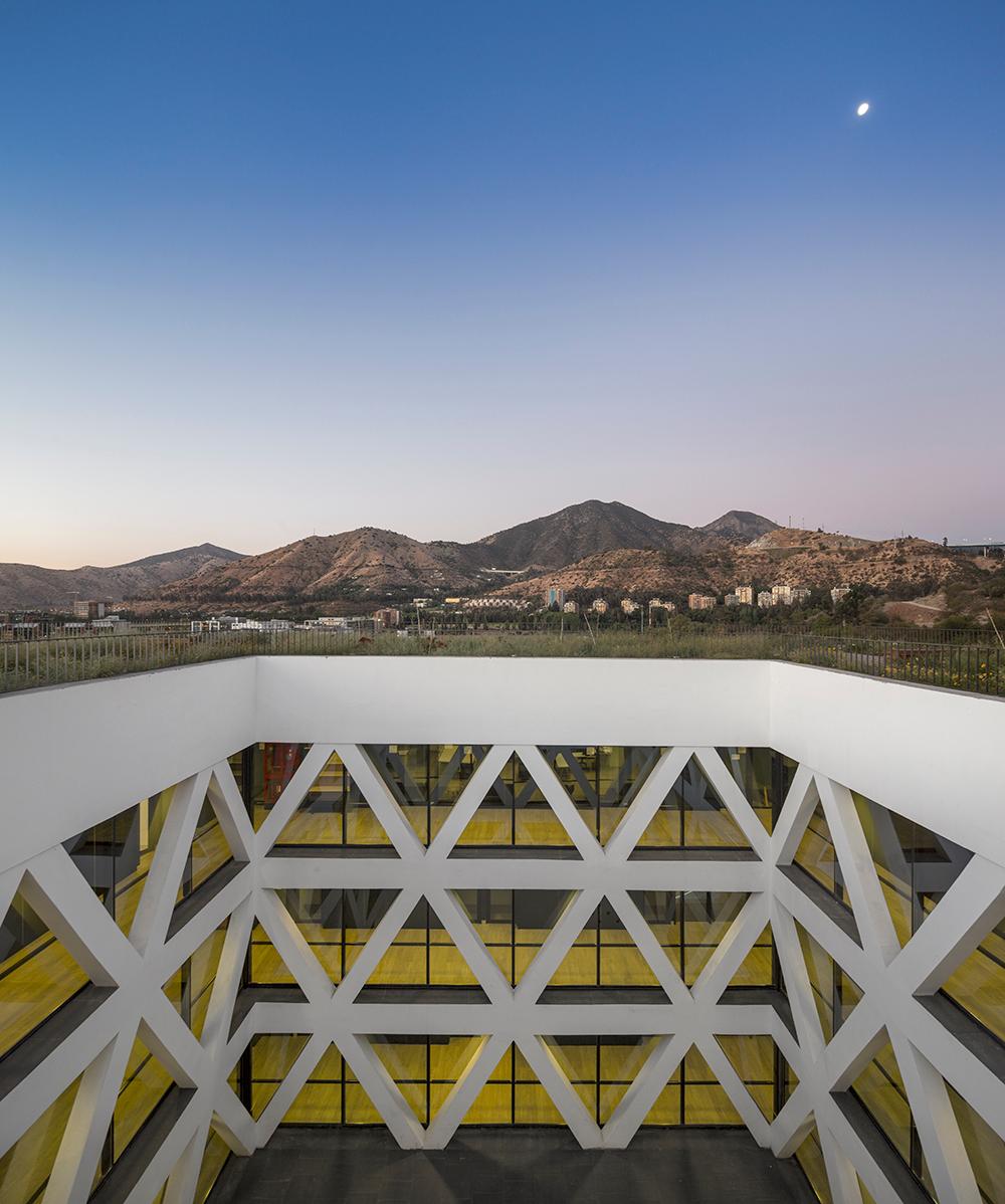 Economics and Business Faculty, Diego Portales University - image 7