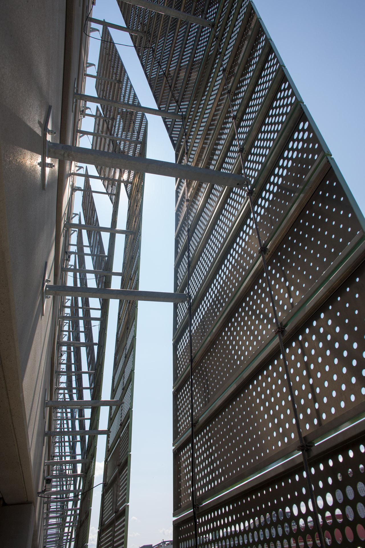 Channel Center Garage - image 12