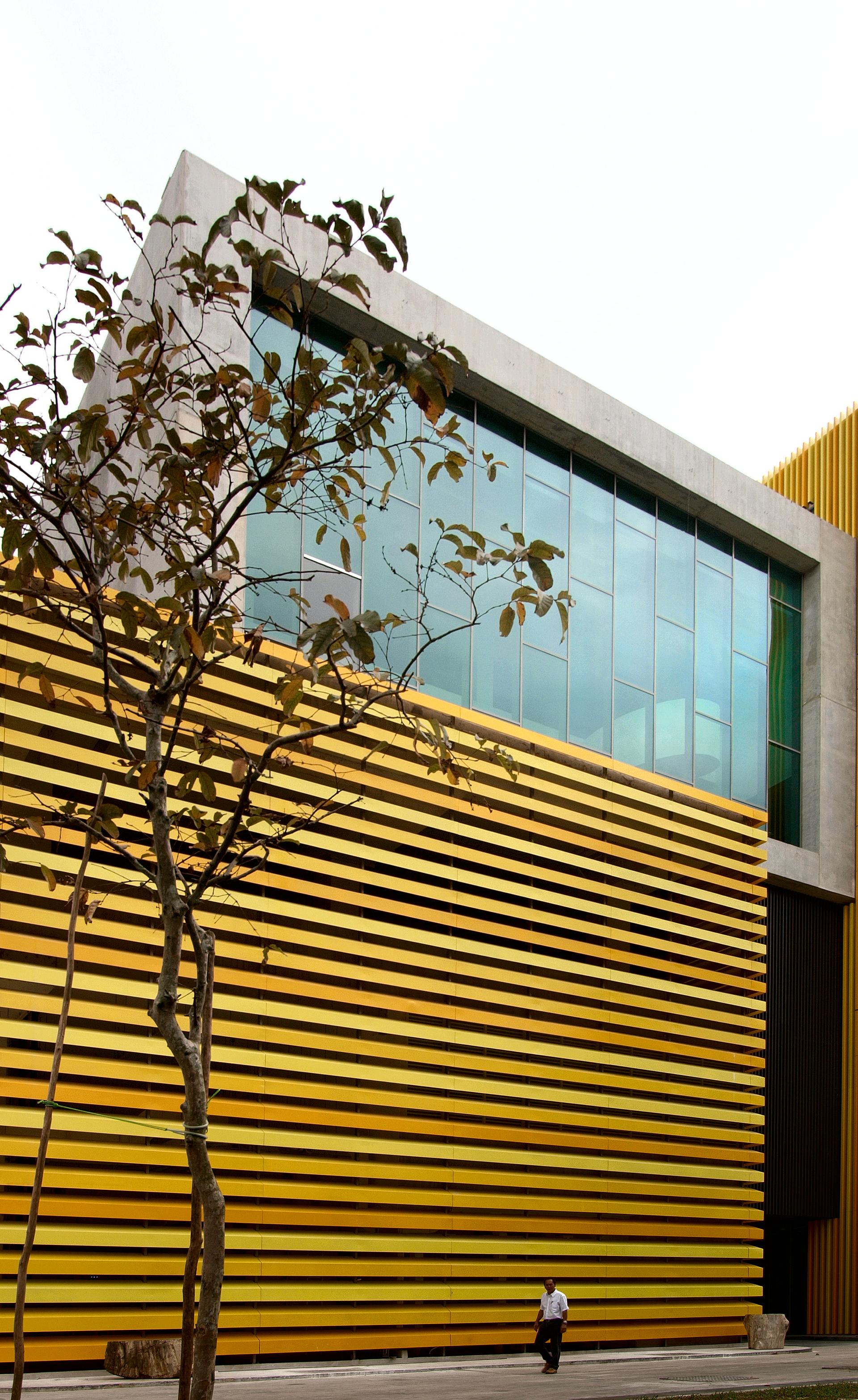 Sunray Woodcraft Construction Headquarters - image 5