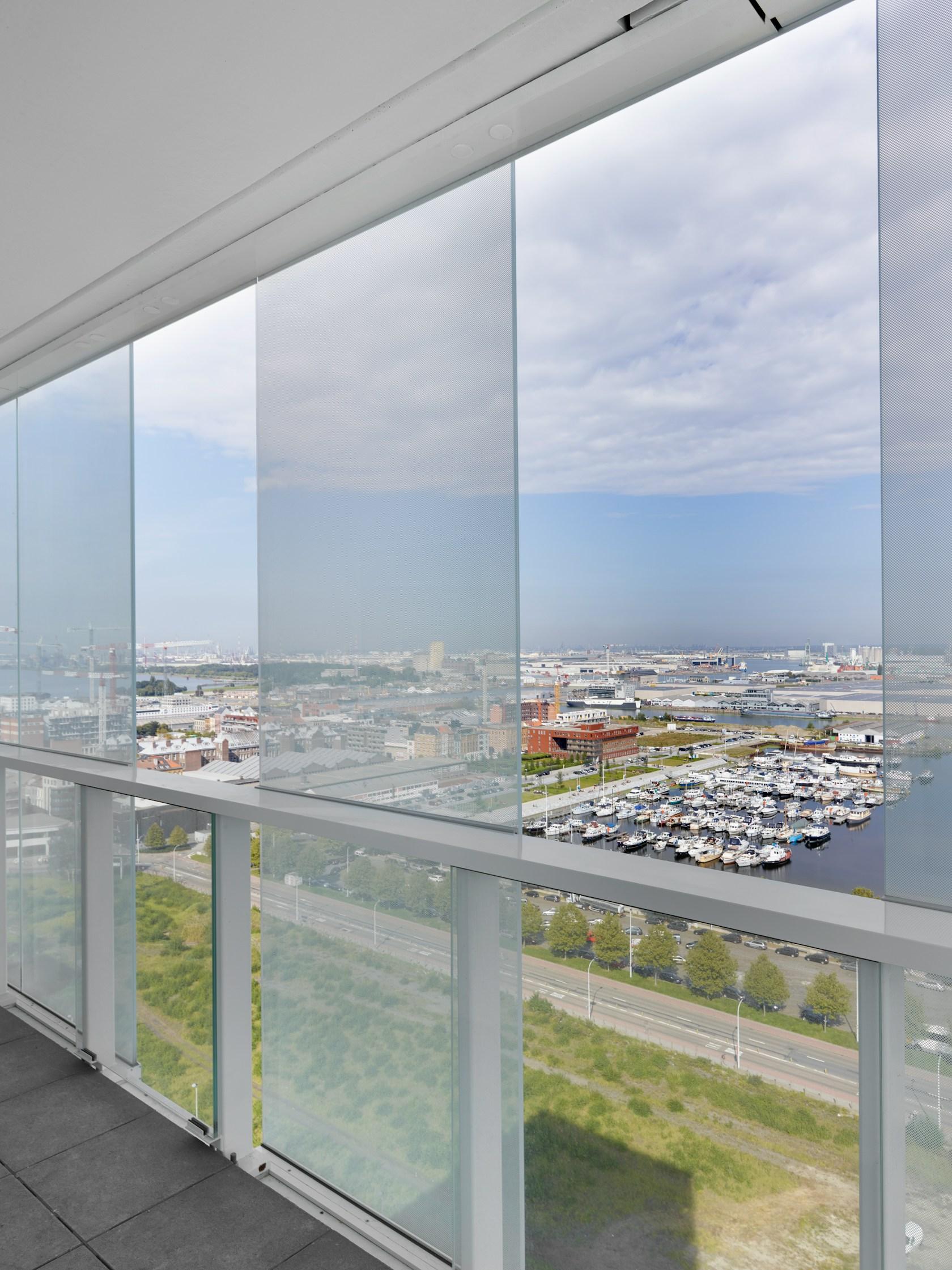 Park Tower - image 17