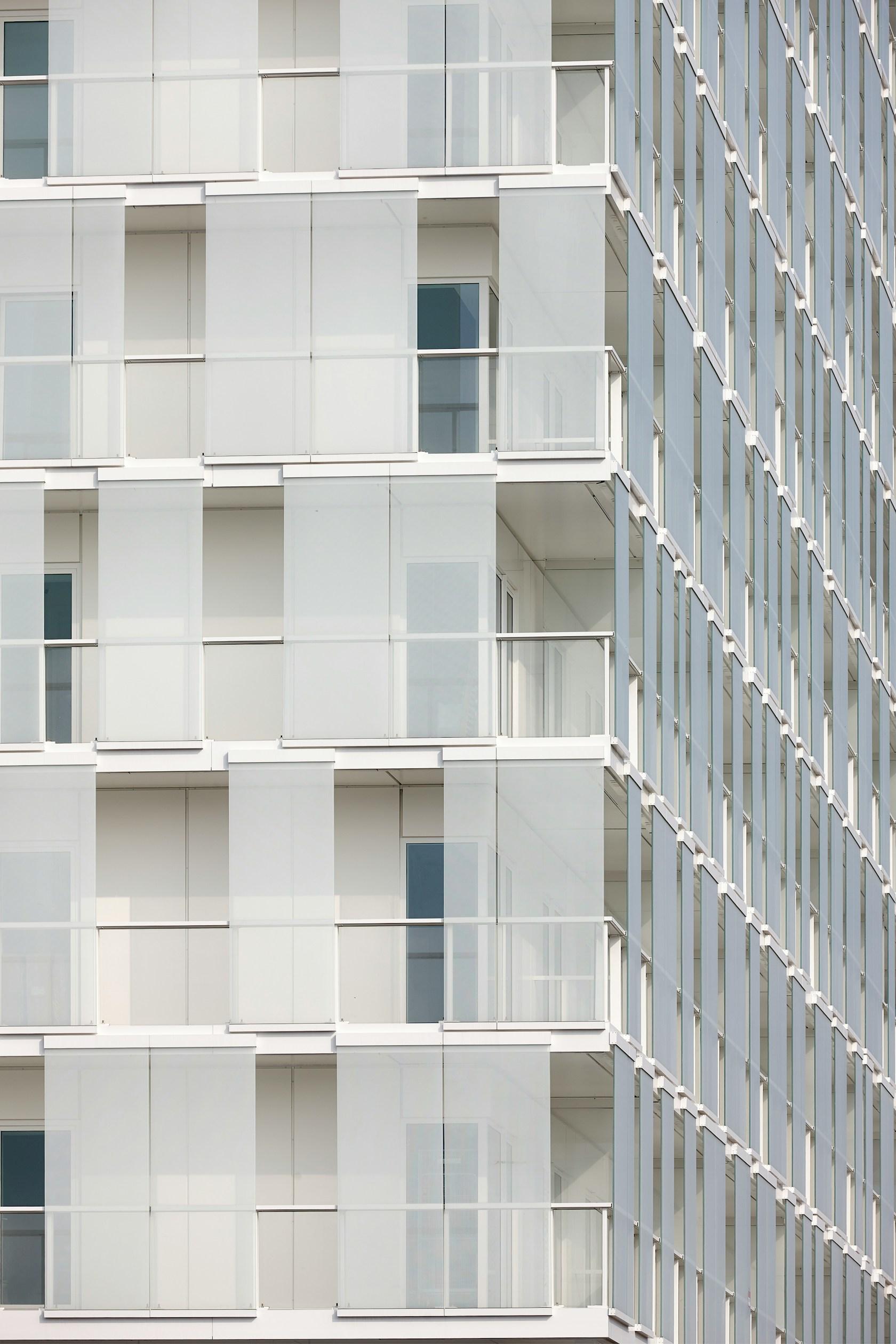 Park Tower - image 19
