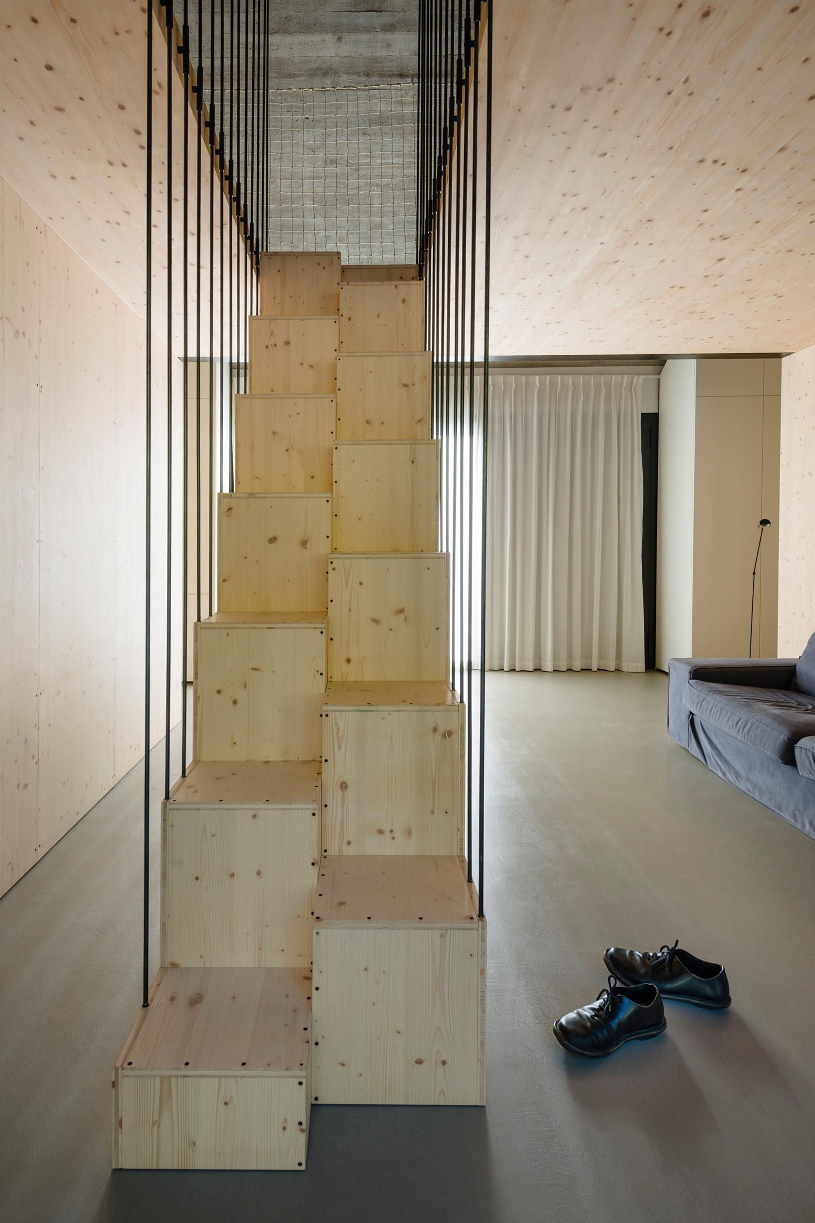 Compact Karst House - image 8