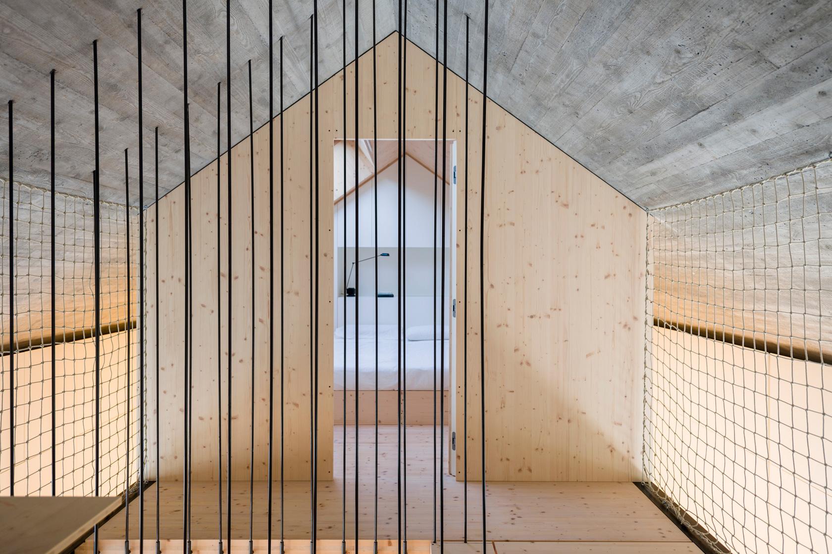 Compact Karst House - image 10
