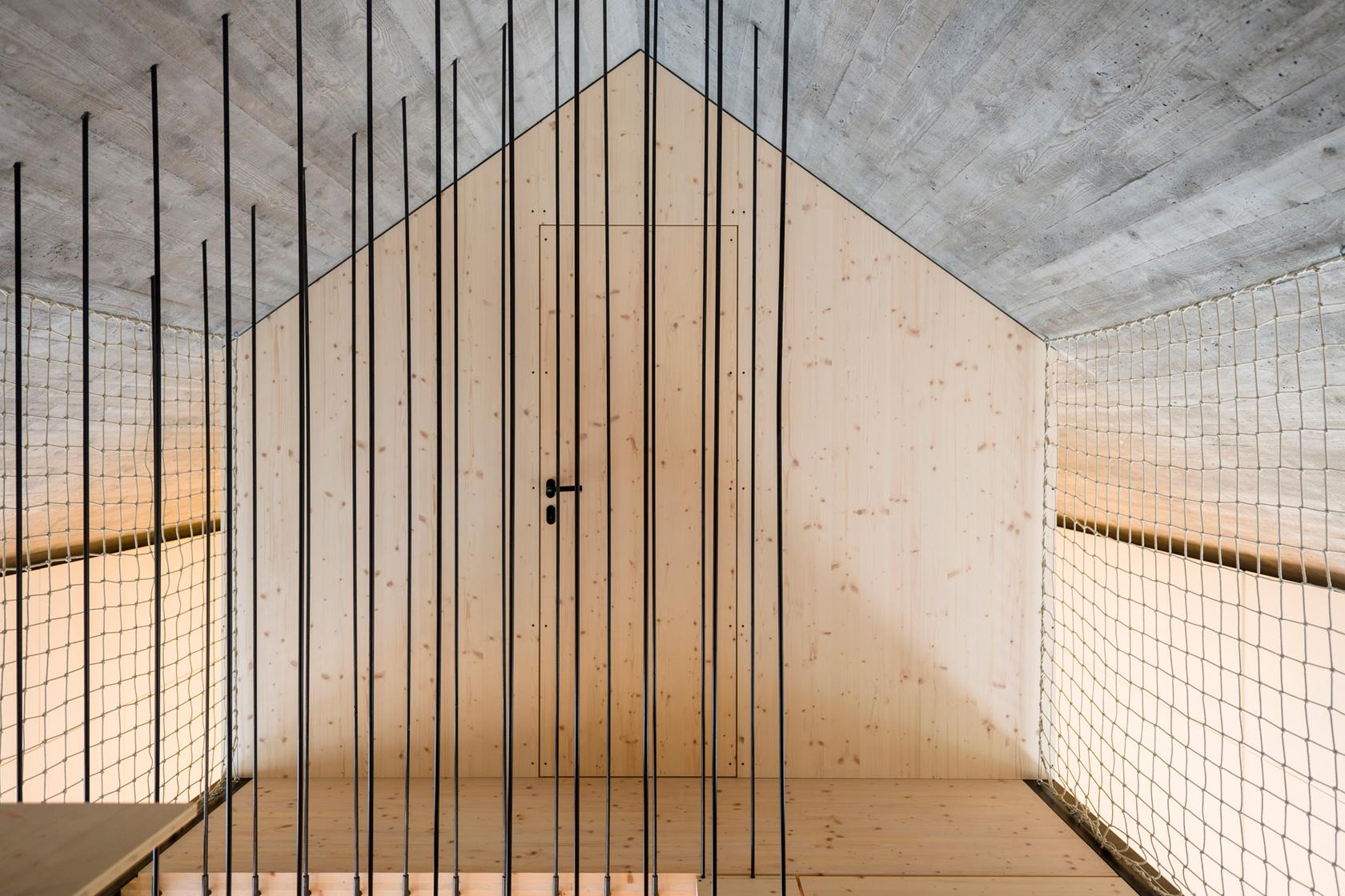Compact Karst House - image 11