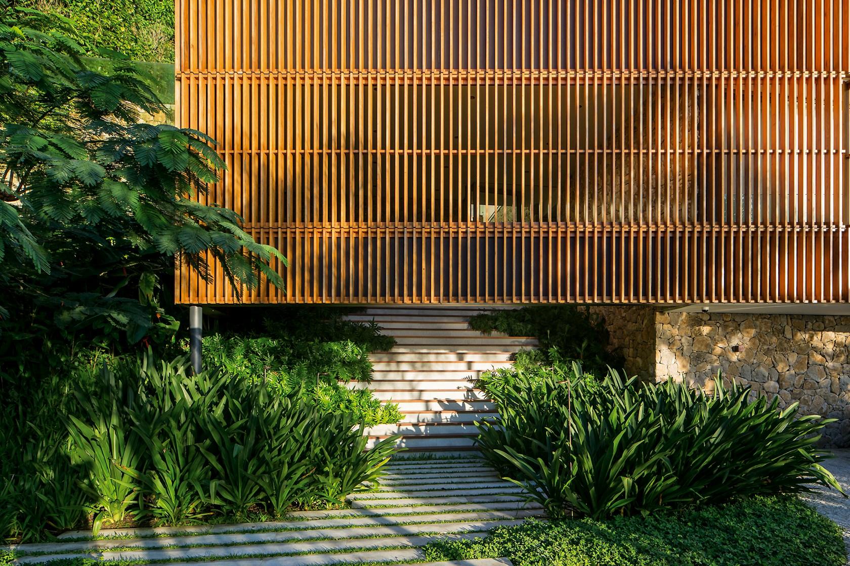Delta House - image 2