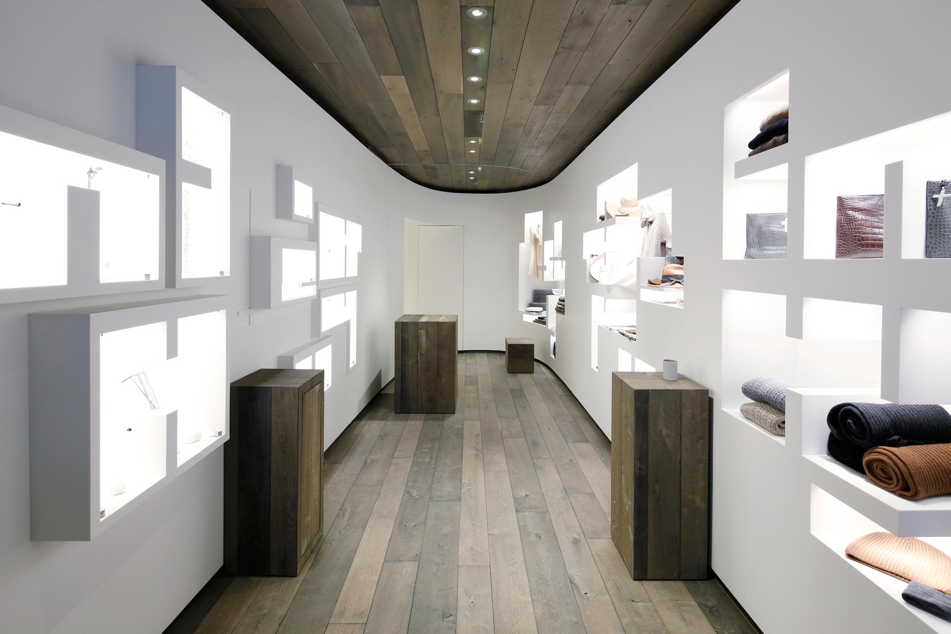 LJ Cross Retail Store