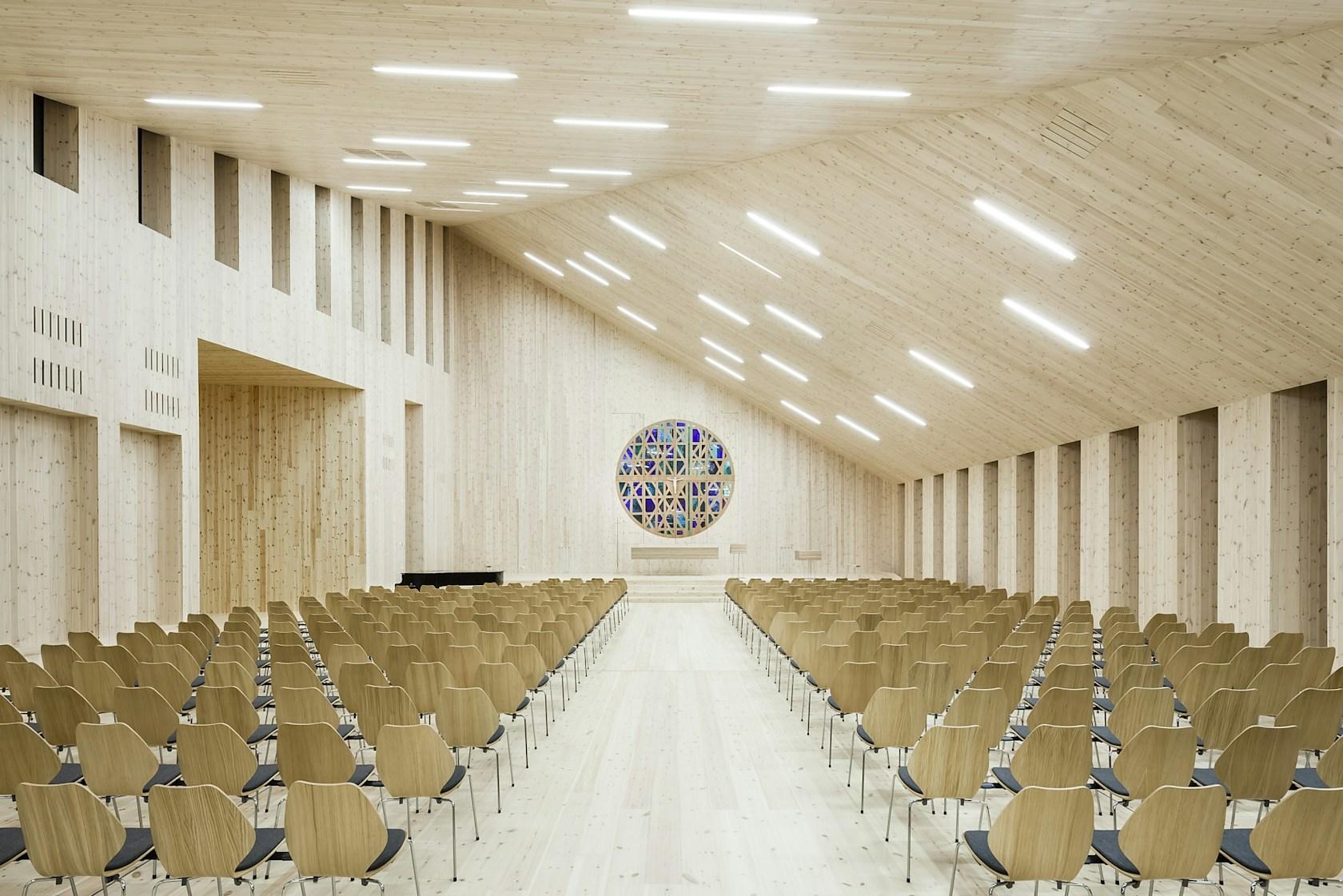 Community Church Knarvik - image 4