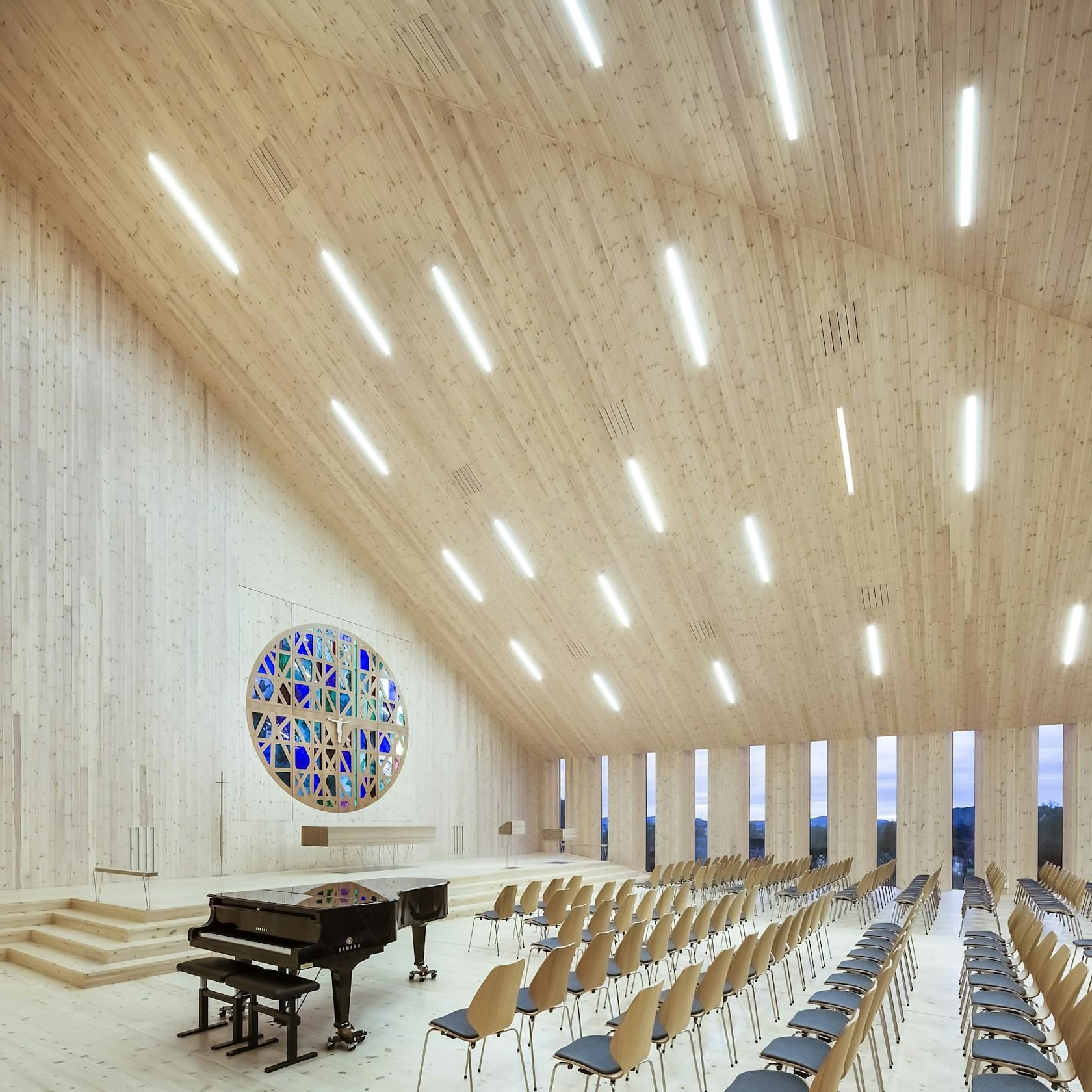 Community Church Knarvik - image 7