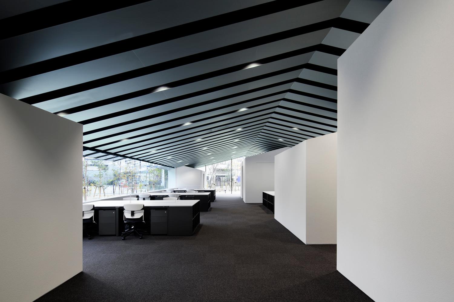 Office in Forest / Aquaplannet headquarters building - image 3