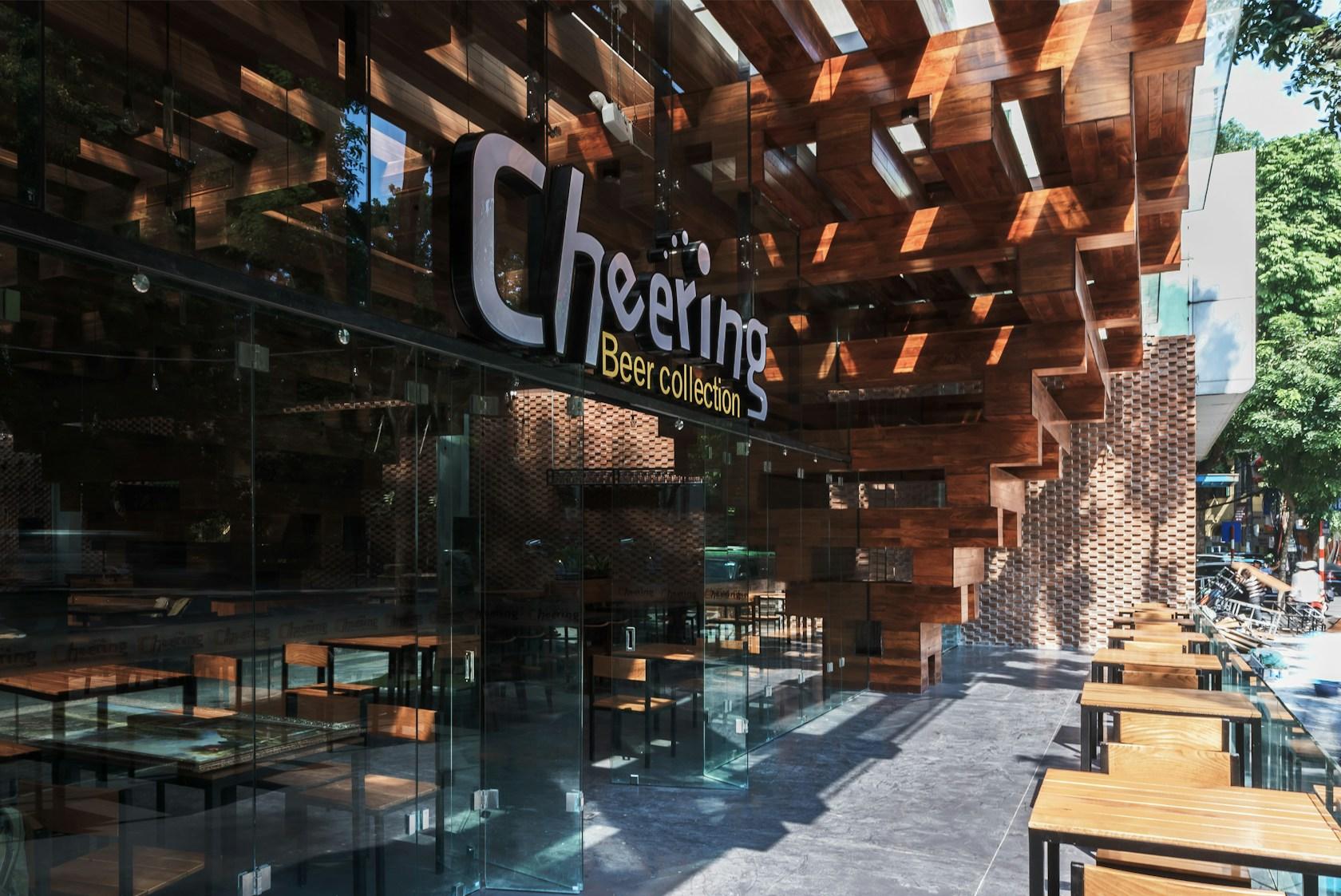 Cheering restaurant - image 16