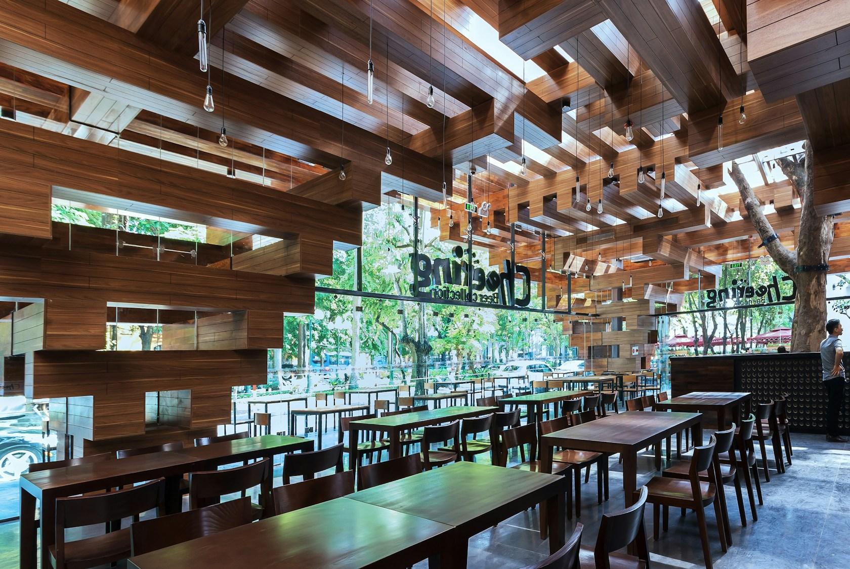 Cheering restaurant - image 21