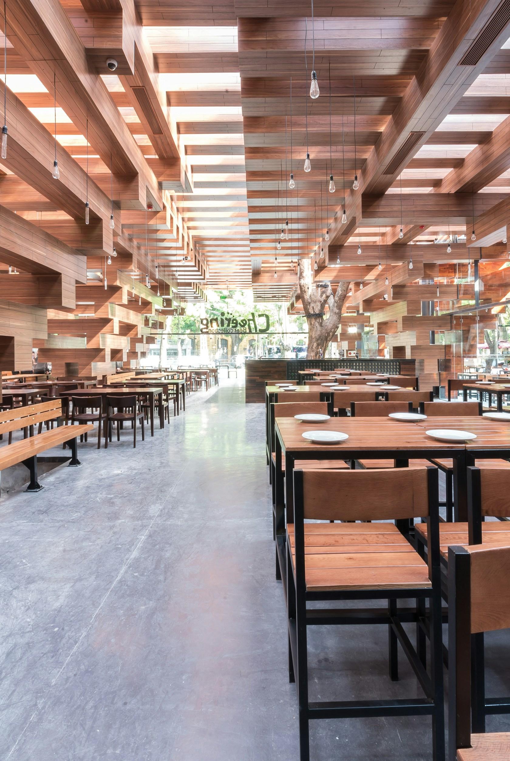 Cheering restaurant - image 3