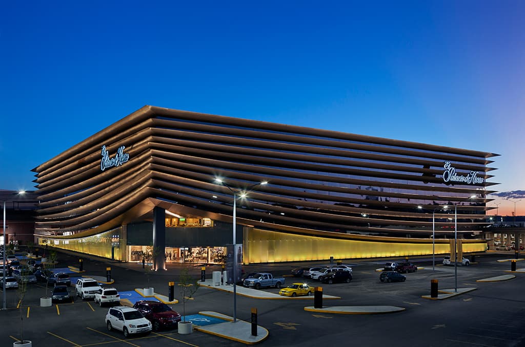 Palacio de Hierro Antea Façade - image 2