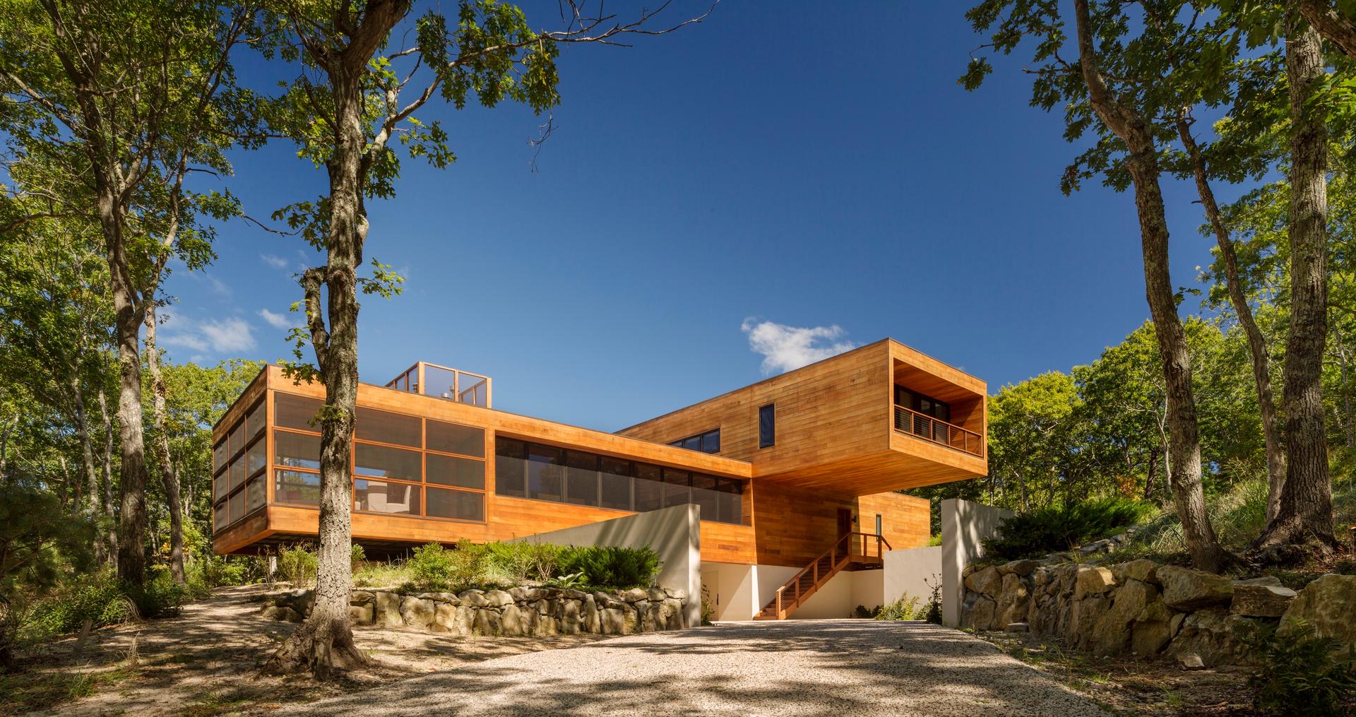 Modern Cabin - image 2