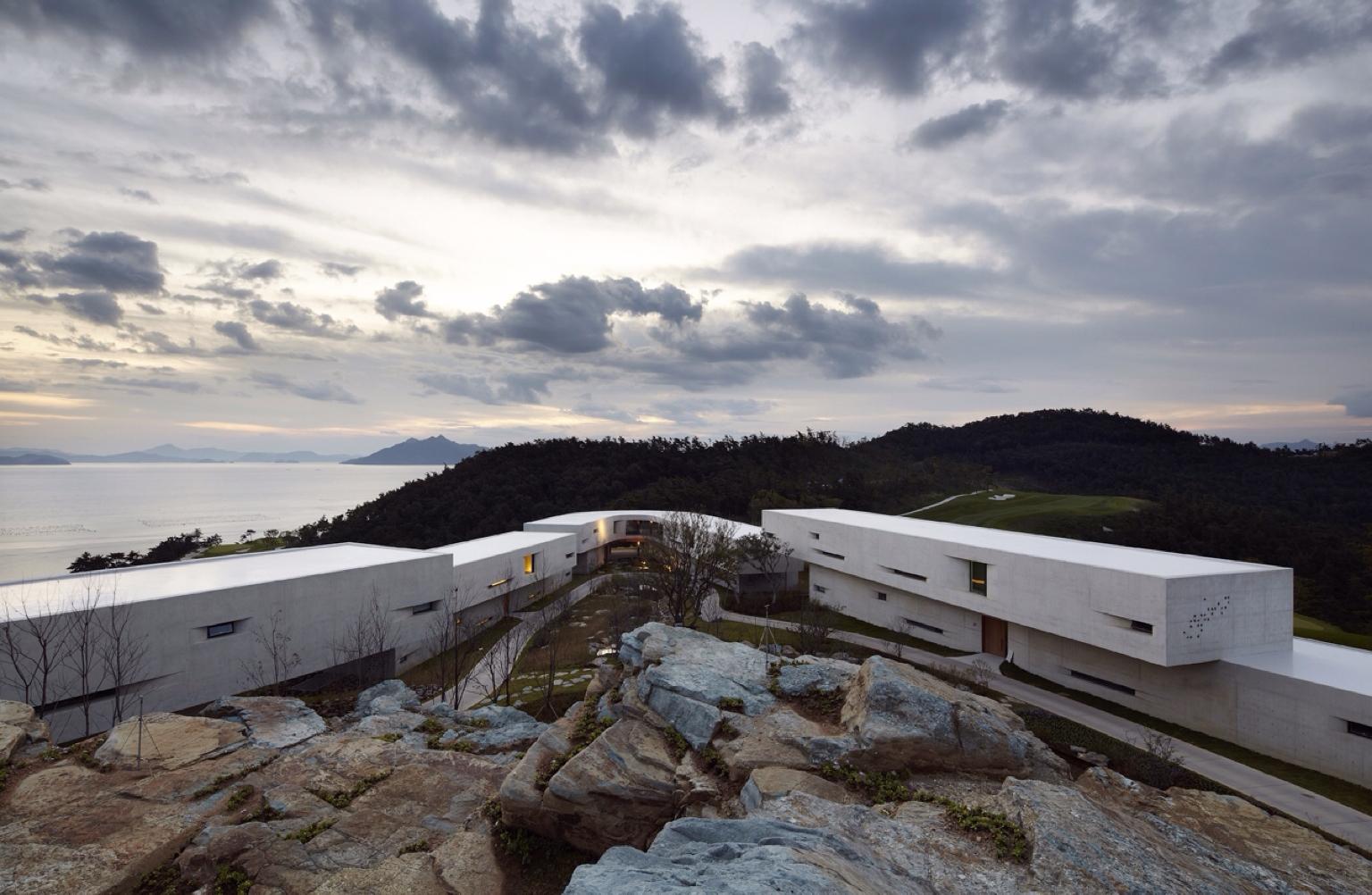 Namhae Southcape Linear Suite Hotel