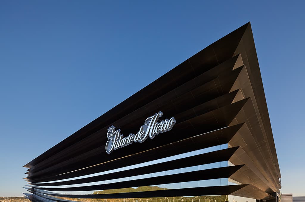 Palacio de Hierro Antea Façade - image 11