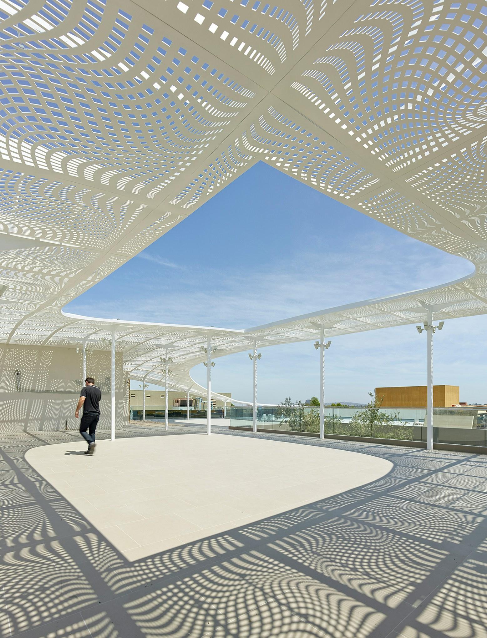 The Gores Group Headquarters - image 12