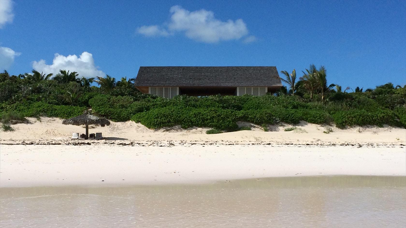 House on a Dune - image 8