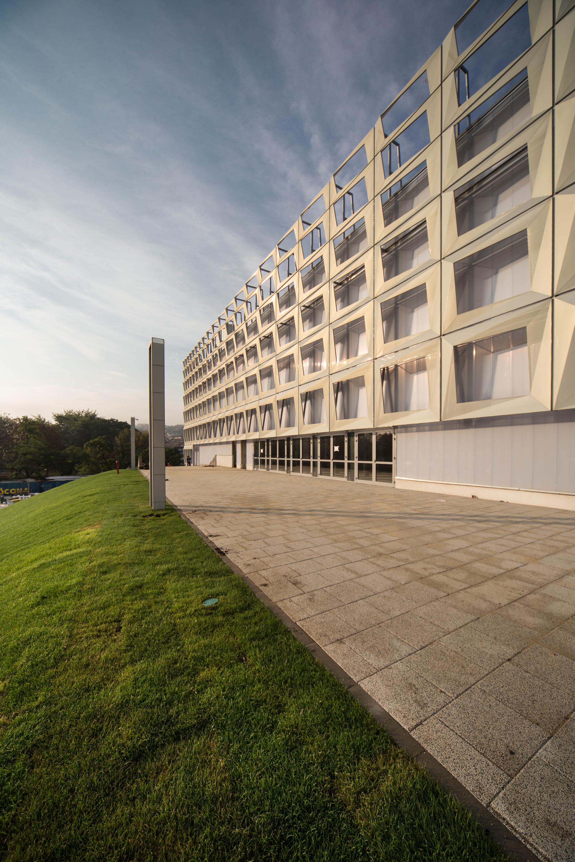 Multifunctional Sports Hall Cluj-Napoca - image 5