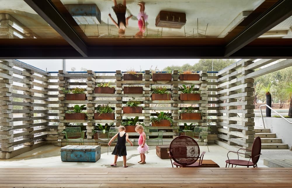 Hotel Hotel Lobby & Nishi Grand Stair Interior - image 3