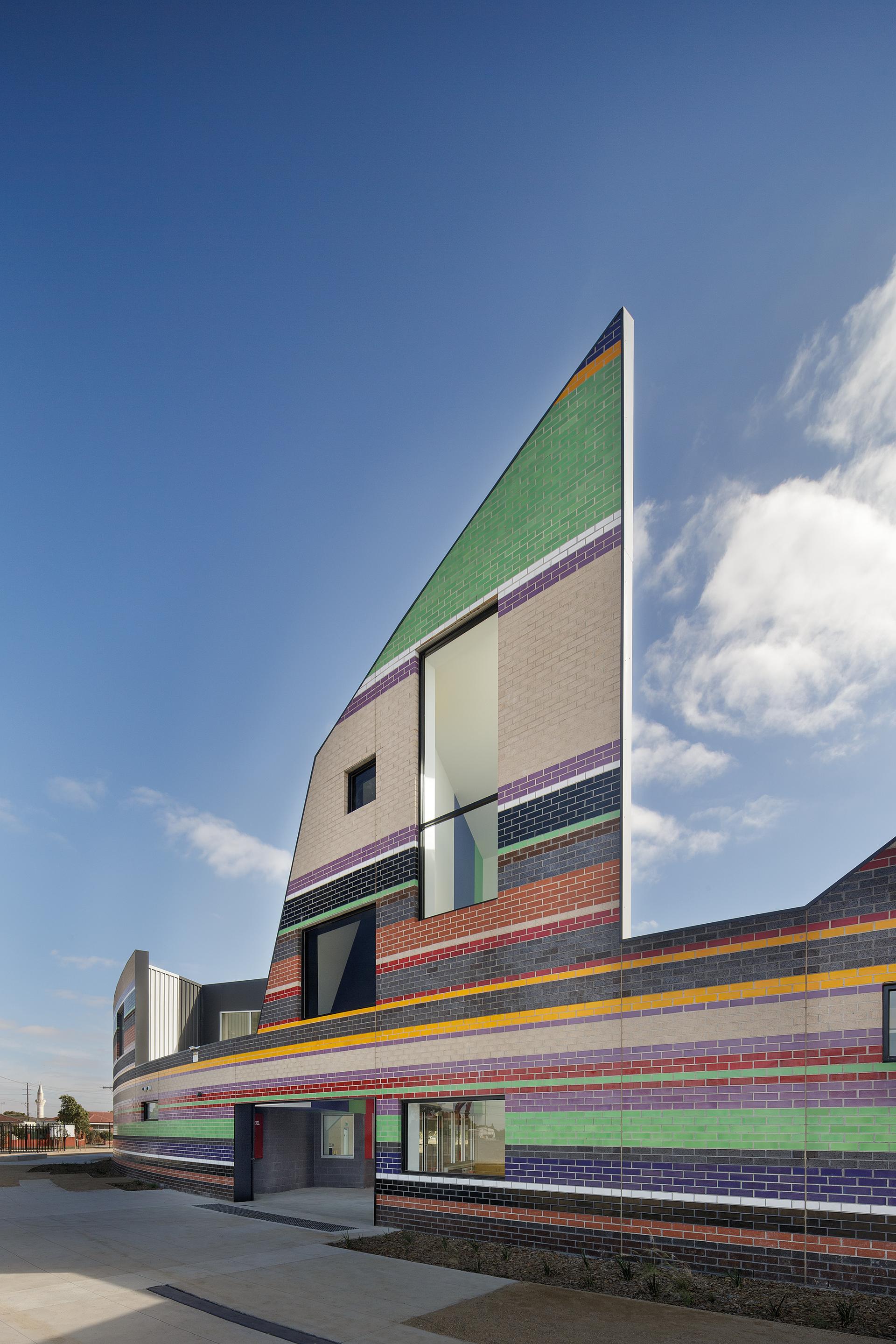 Dallas Brooks Community Primary School