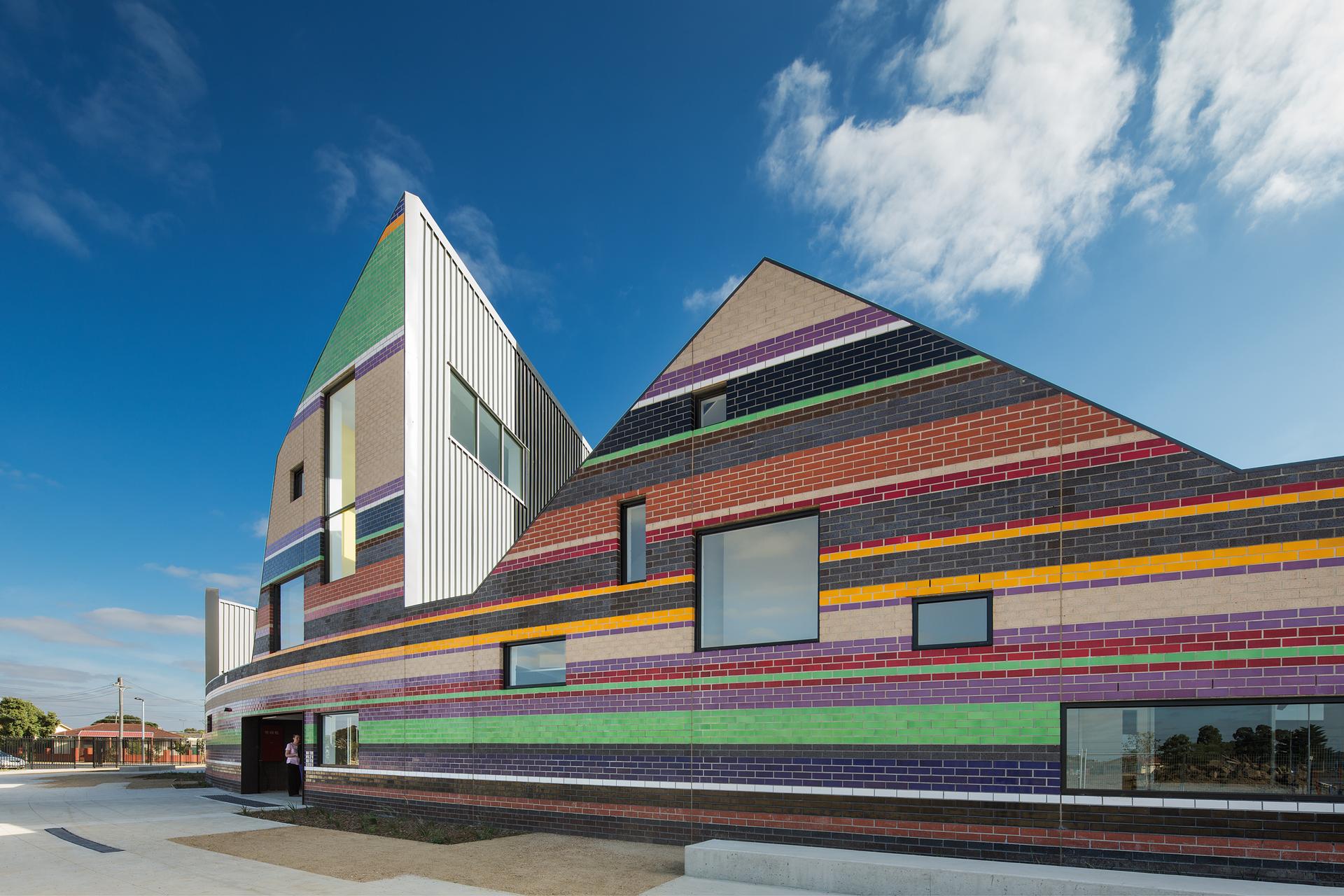 Dallas Brooks Community Primary School - image 3