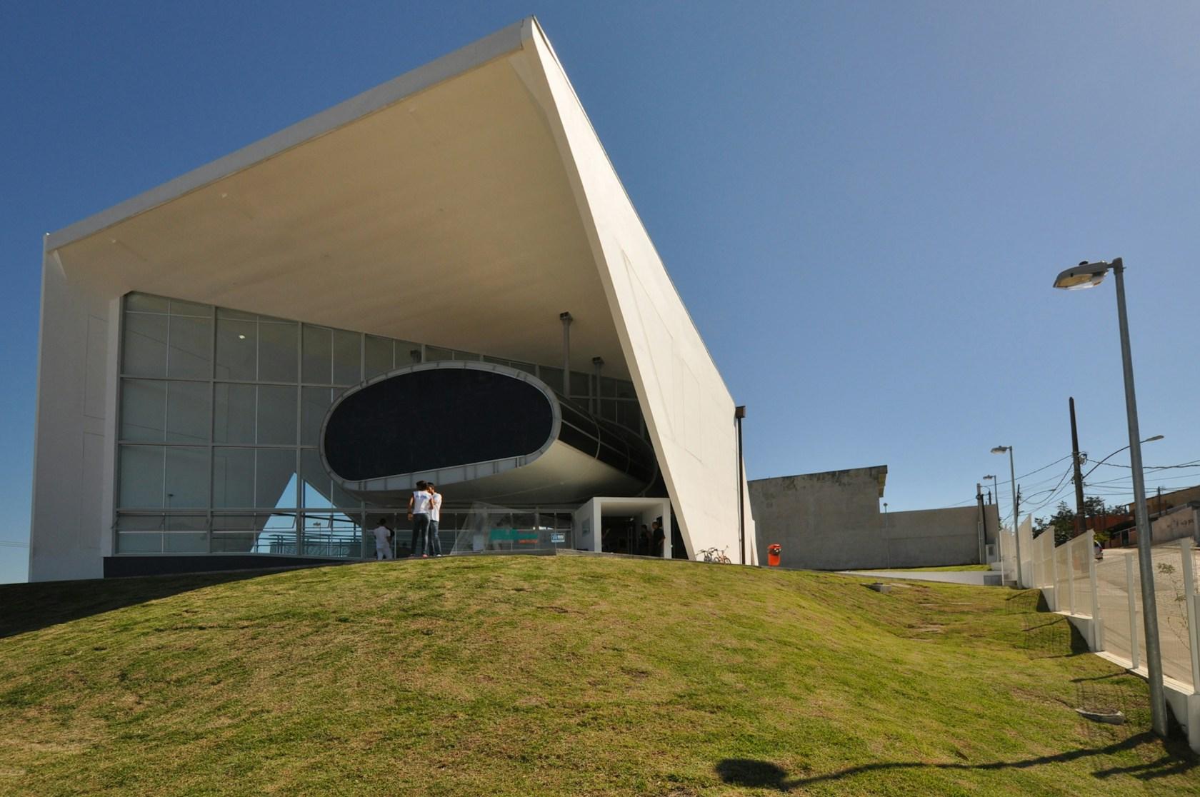 Nave Do Conhecimento - "Knowledge Ship"