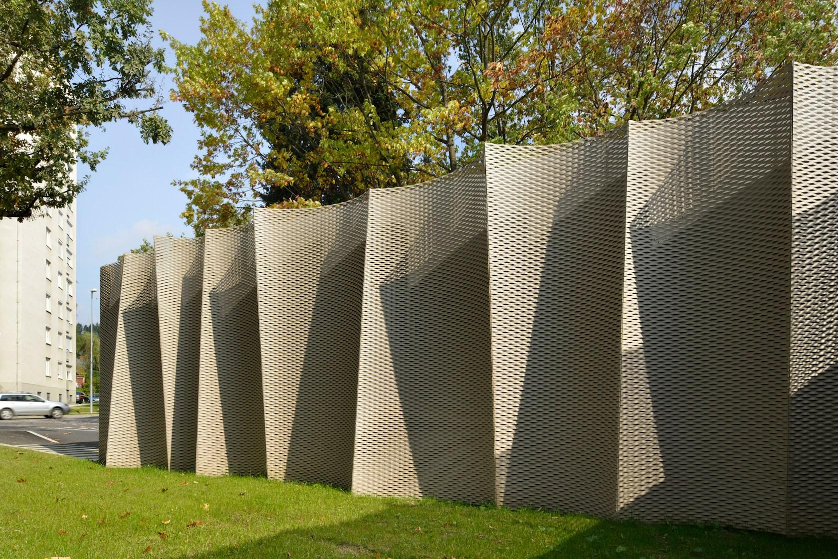 Velenje Car Park - image 3