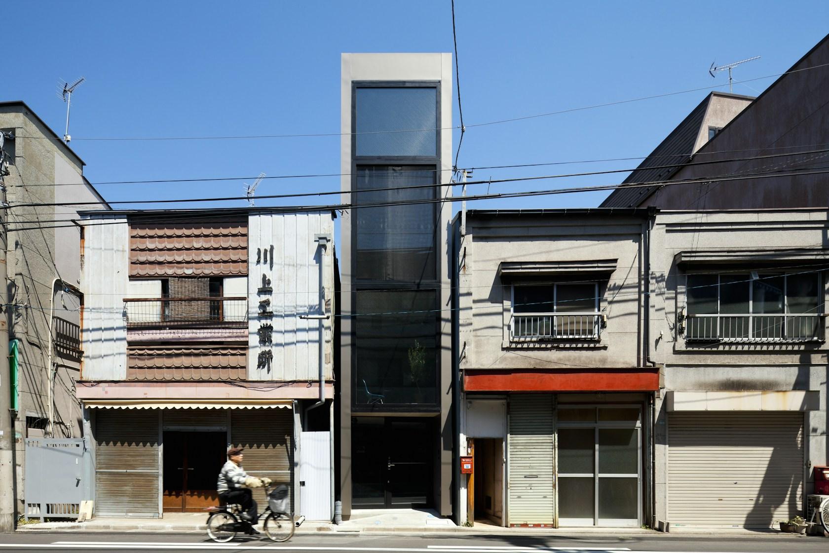 1.8-M Width House