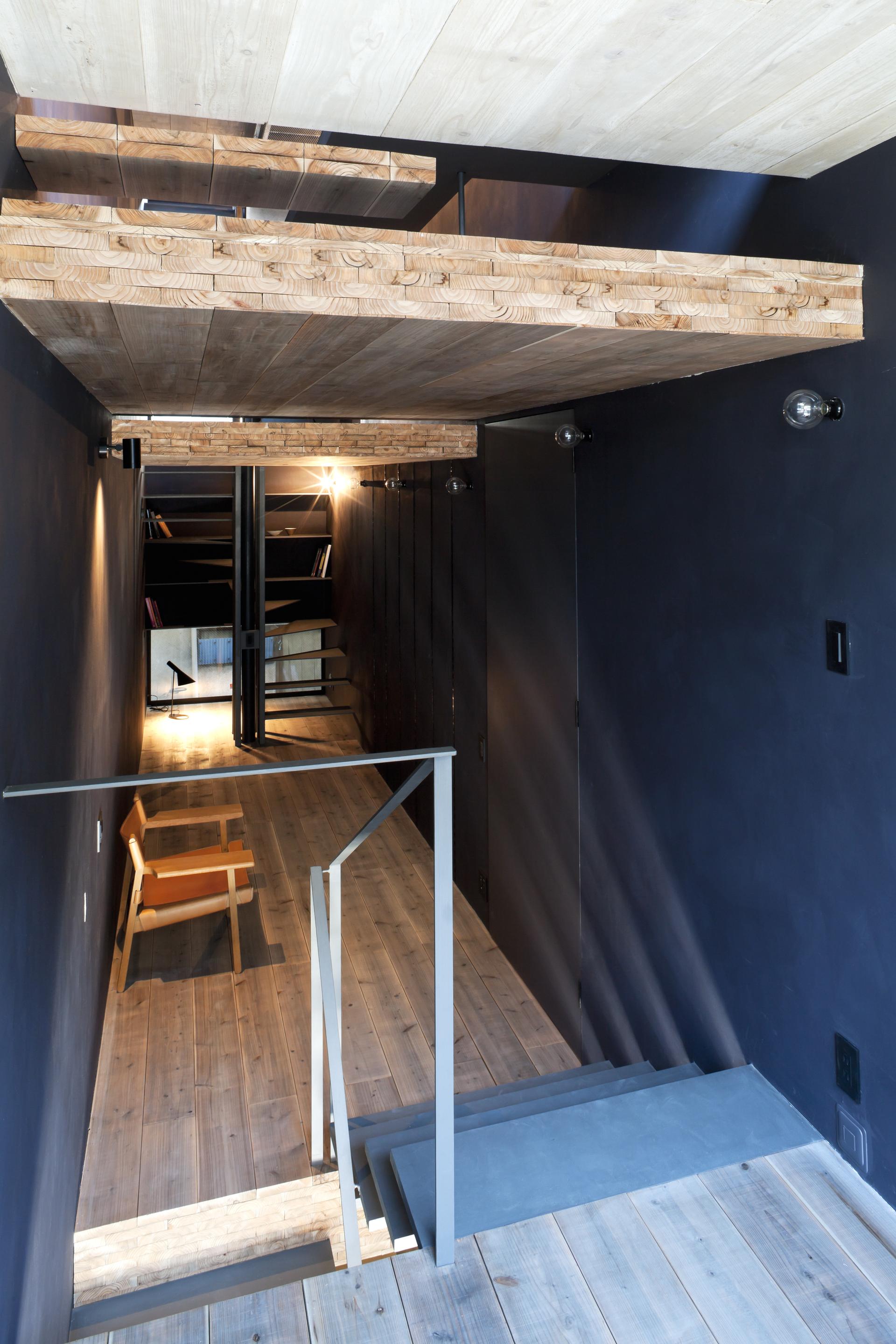 1.8-M Width House - image 7