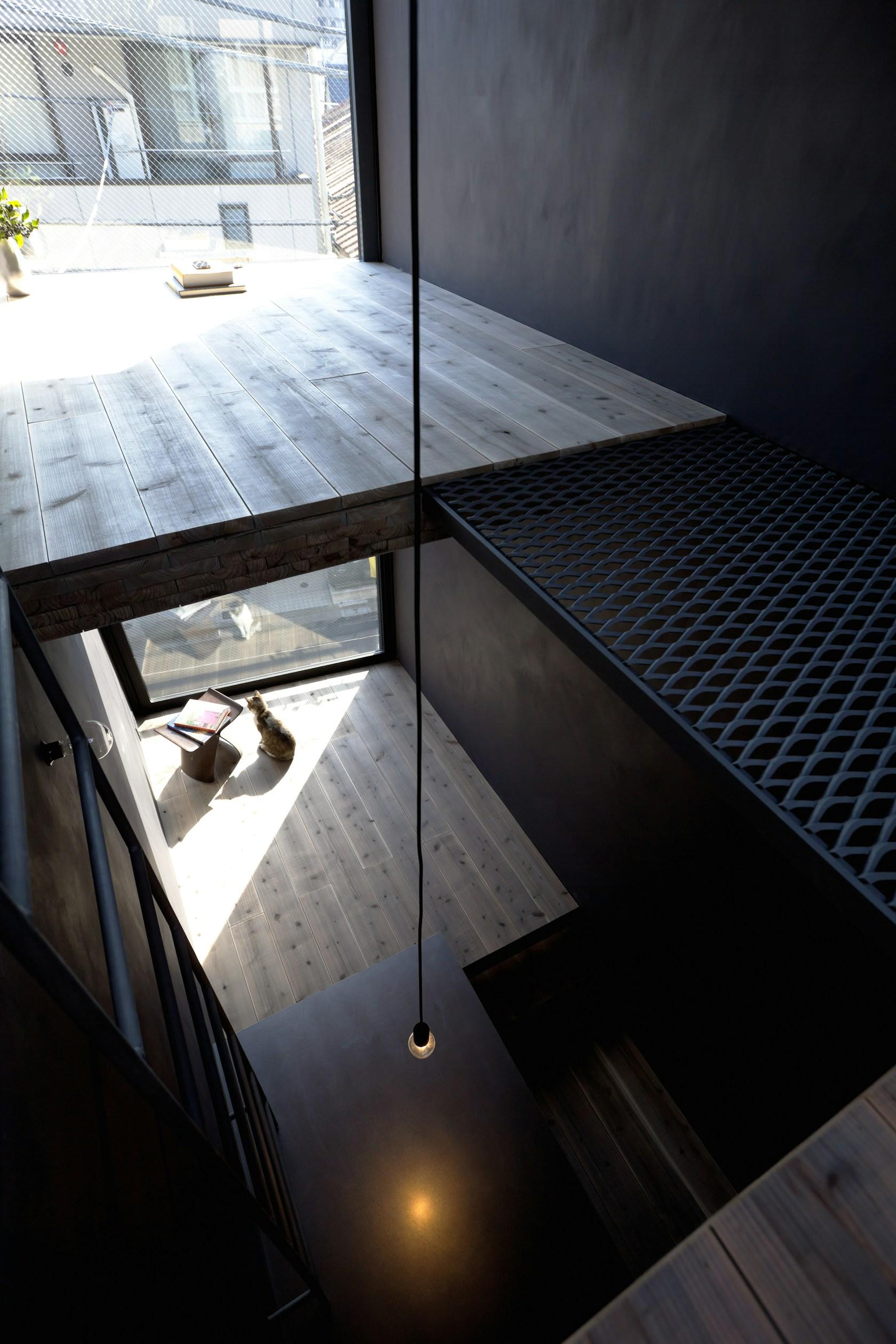 1.8-M Width House - image 2