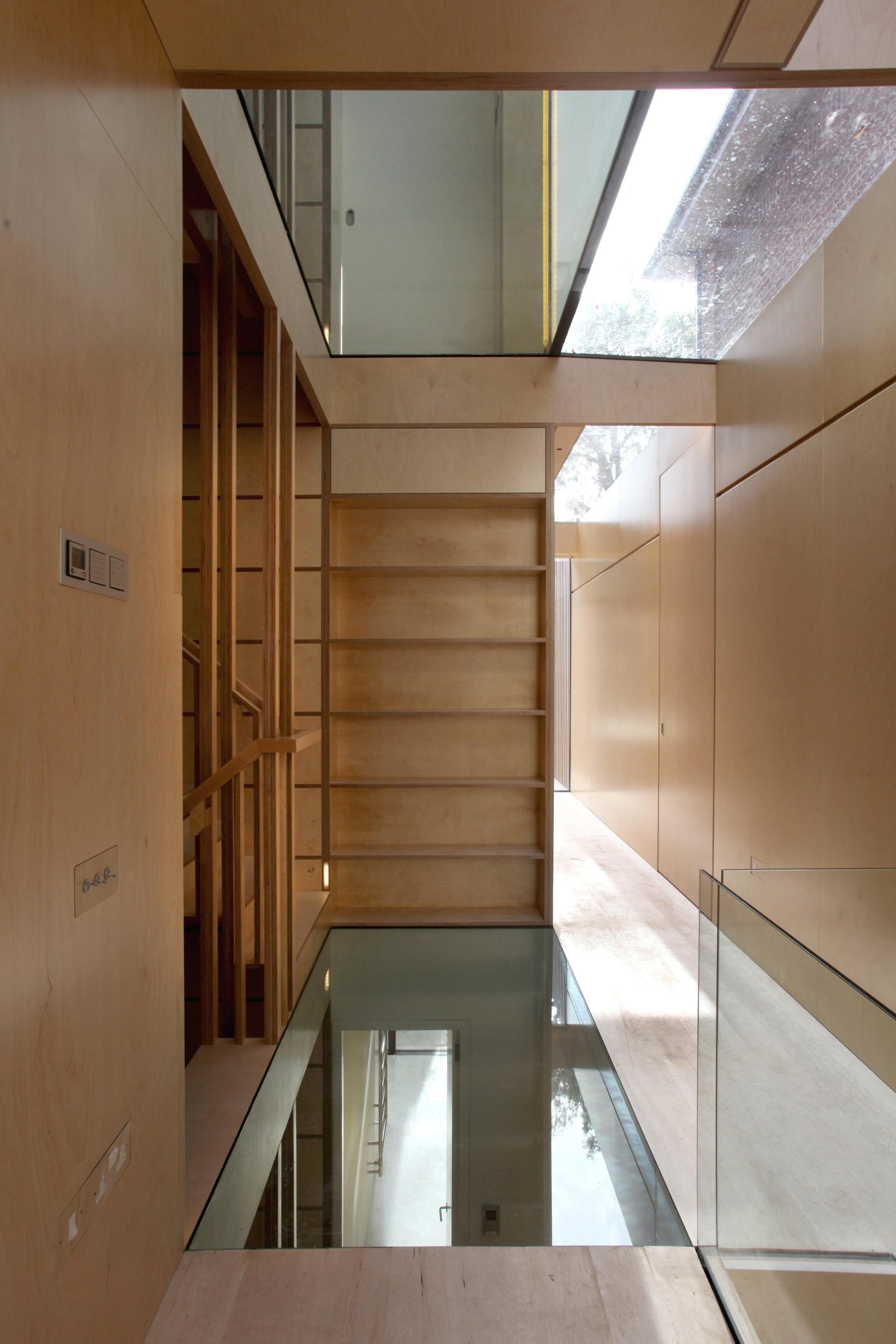 Cor-Ten House in Putney - image 5
