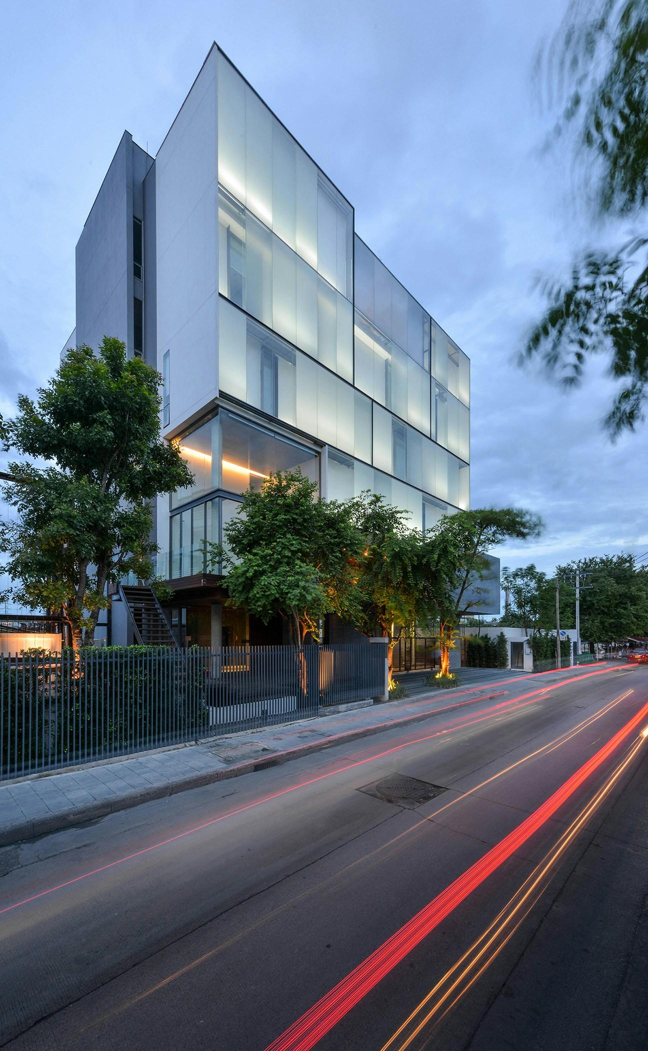 Zonic Vision Office - image 11