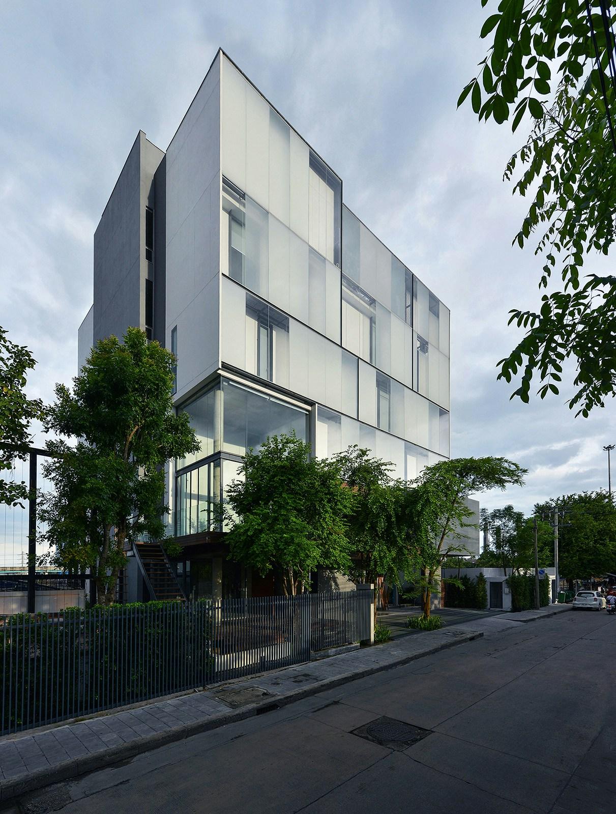 Zonic Vision Office - image 10