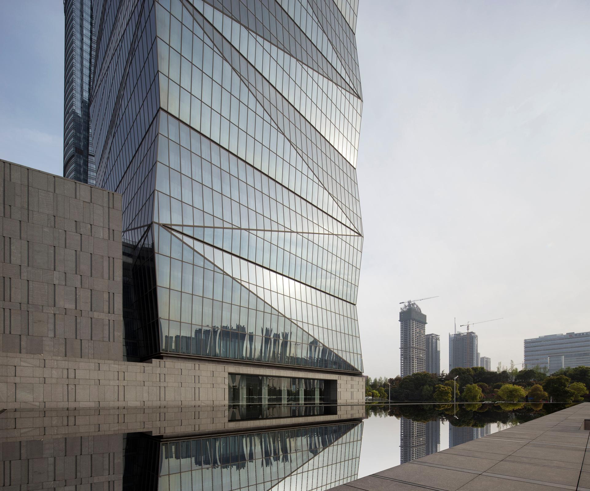 Jinao Tower - image 2