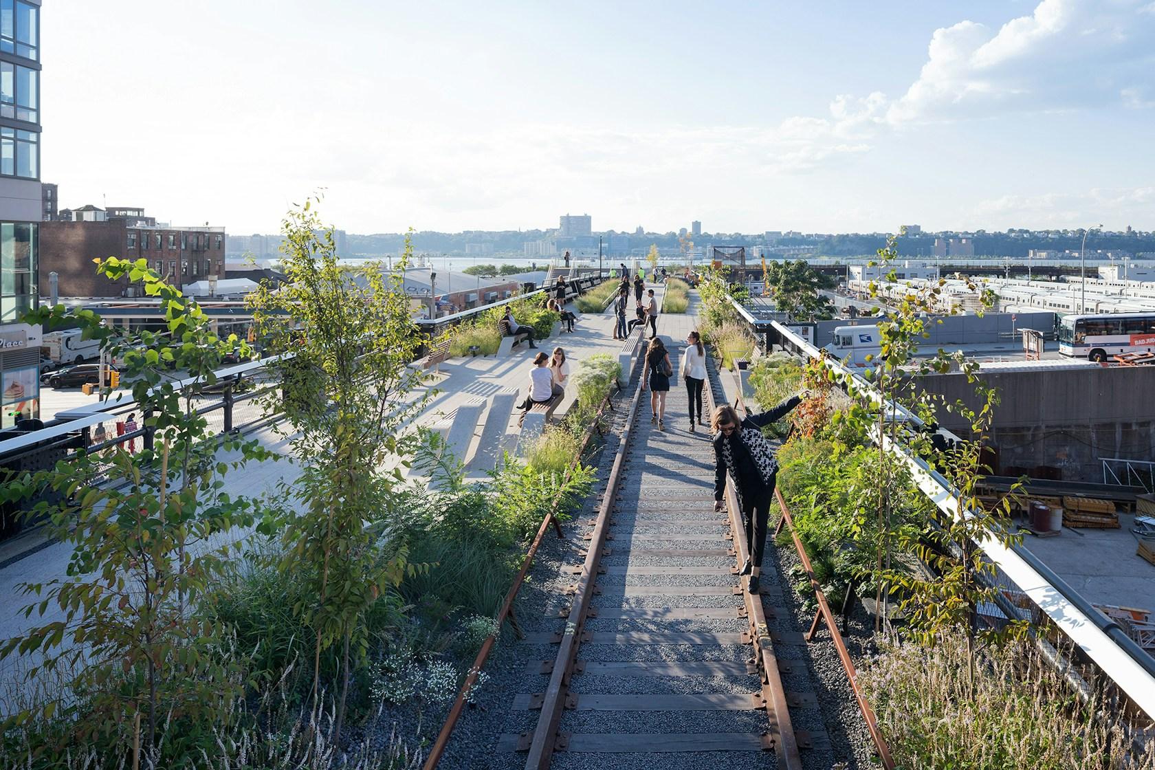 High Line at the Rail Yards