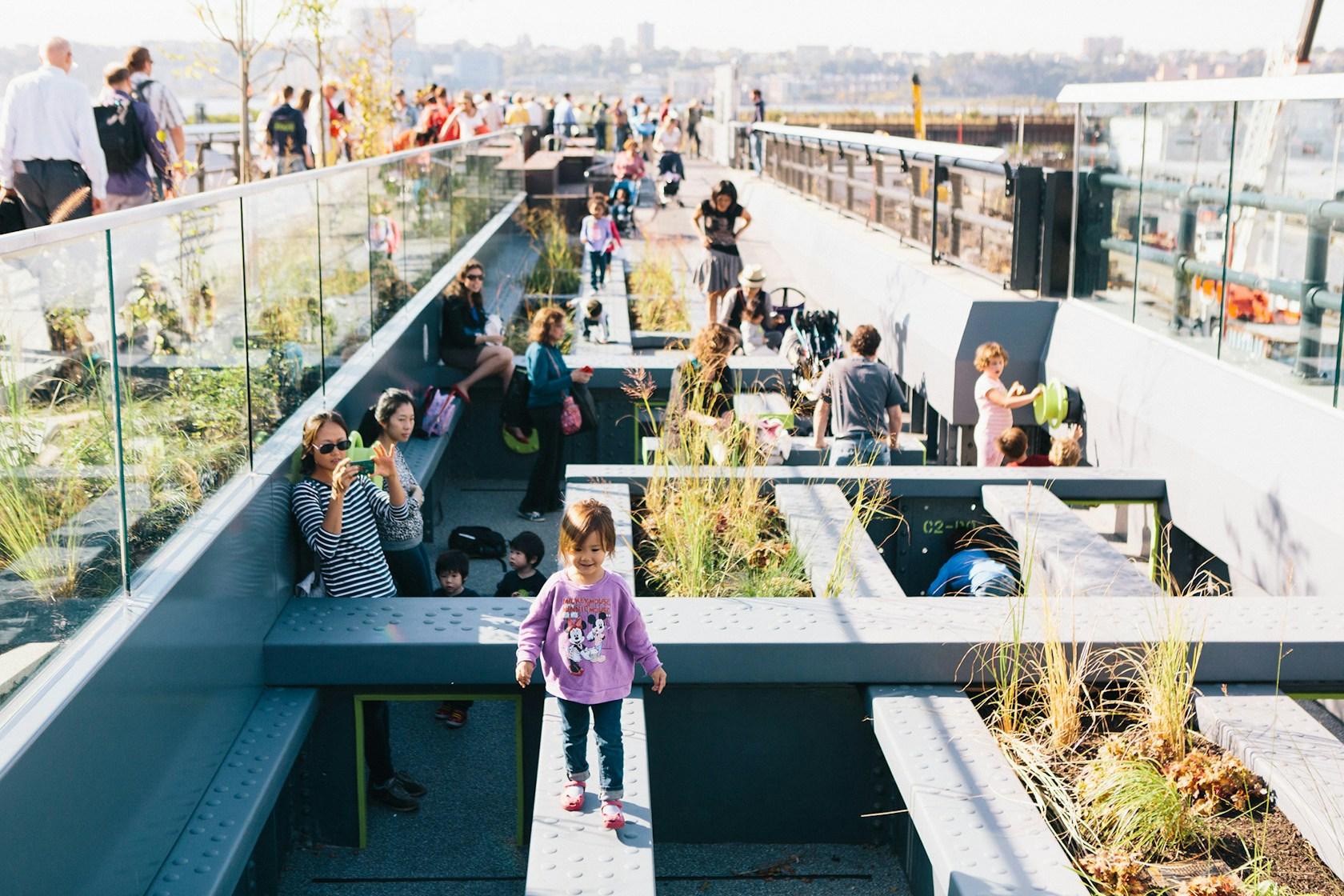High Line at the Rail Yards - image 8