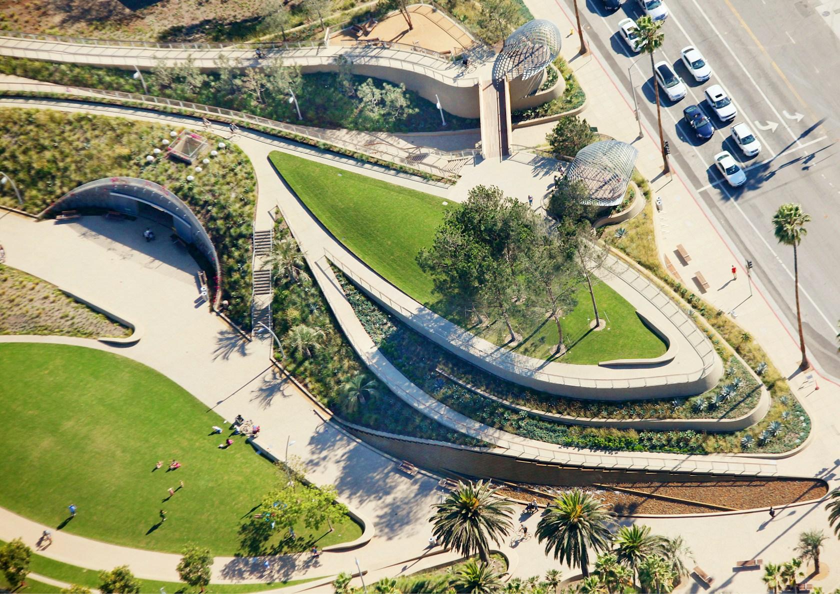 Tongva Park and Ken Genser Square - image 4